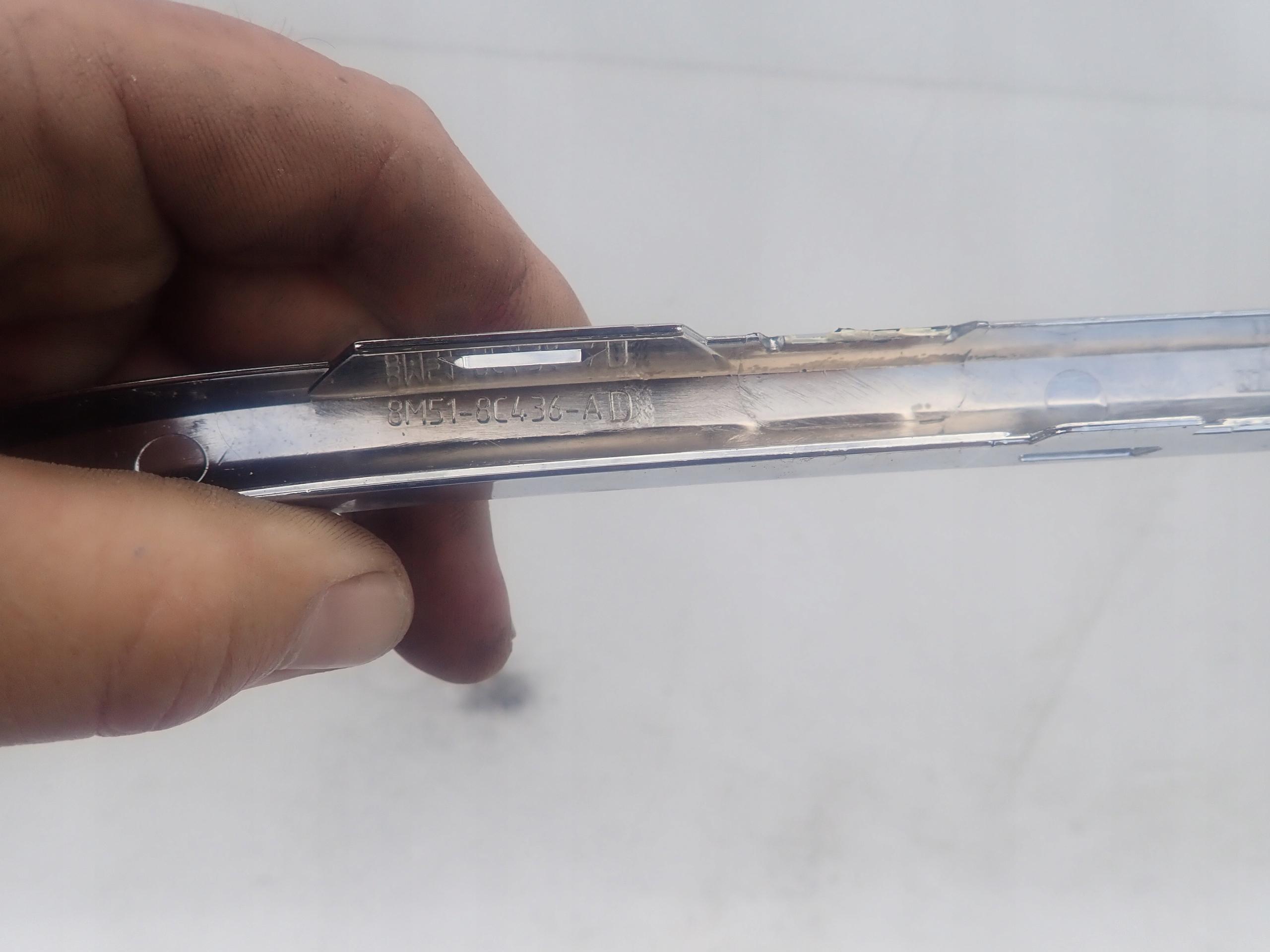 FORD FOCUS MK2 LIFT 08- CHROM Grill 8M51-8C436-AD