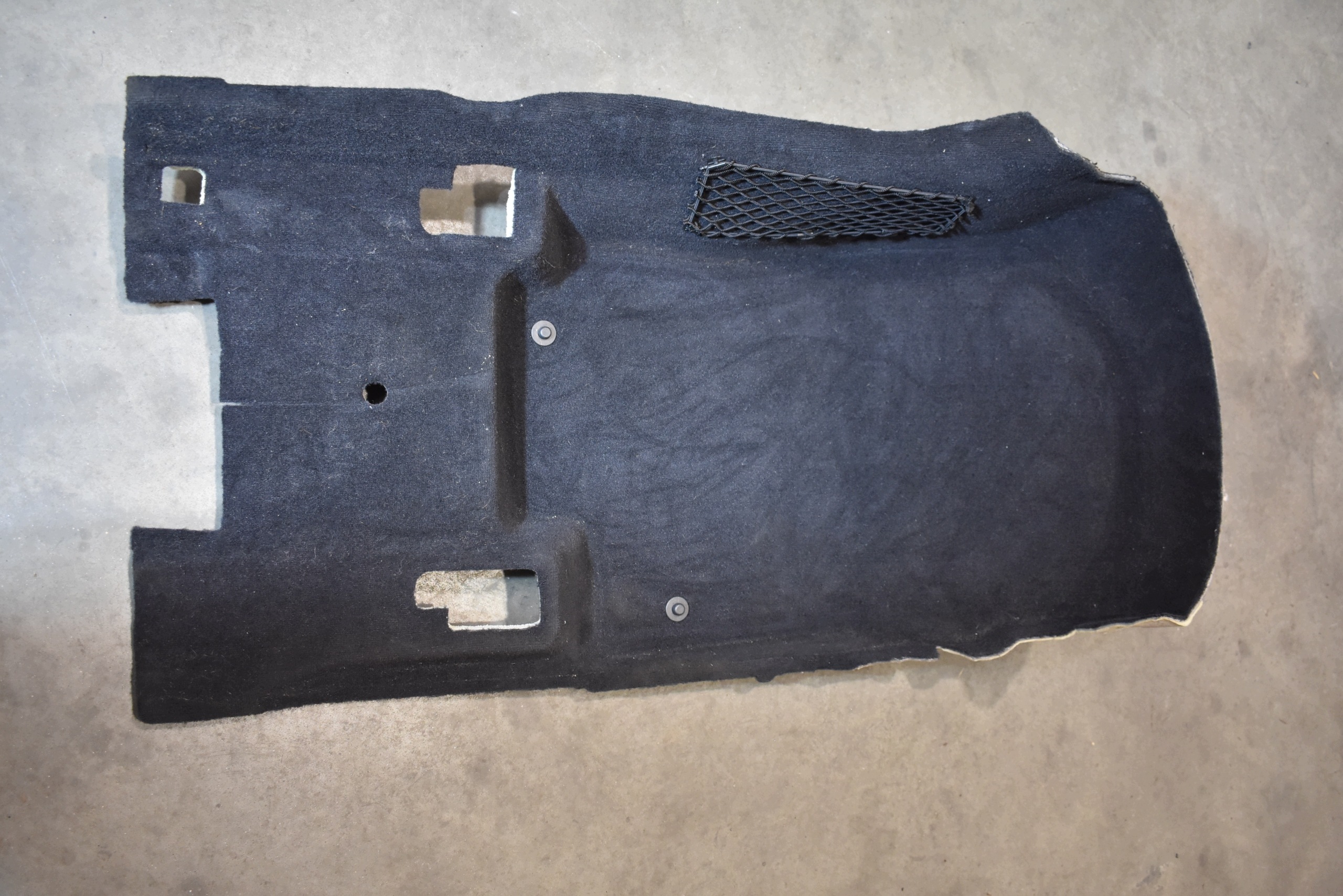 perfect condition carpet front front right MERCEDES GLS X167