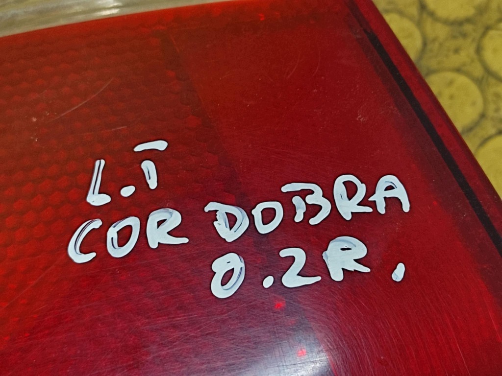 SEAT CORDOBA and light left rear part