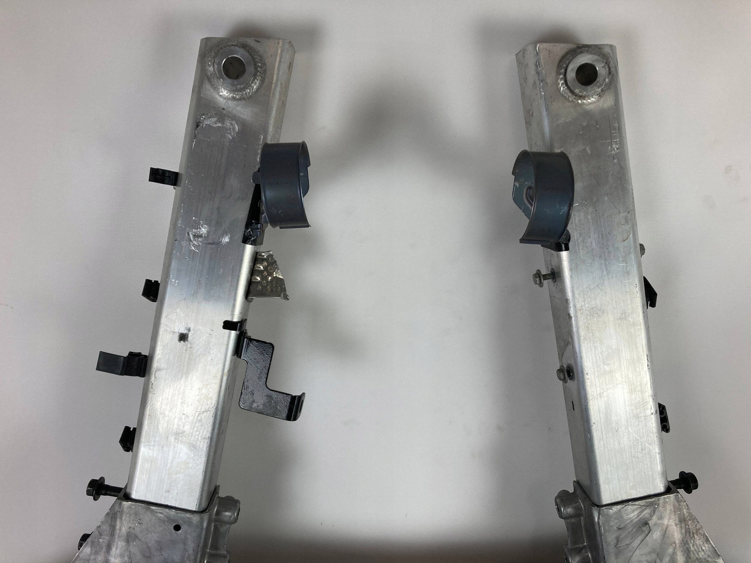Chevrolet Corvette C8 Stingray, Z06 subframe axle beam rear. complete 2020-26 OEM