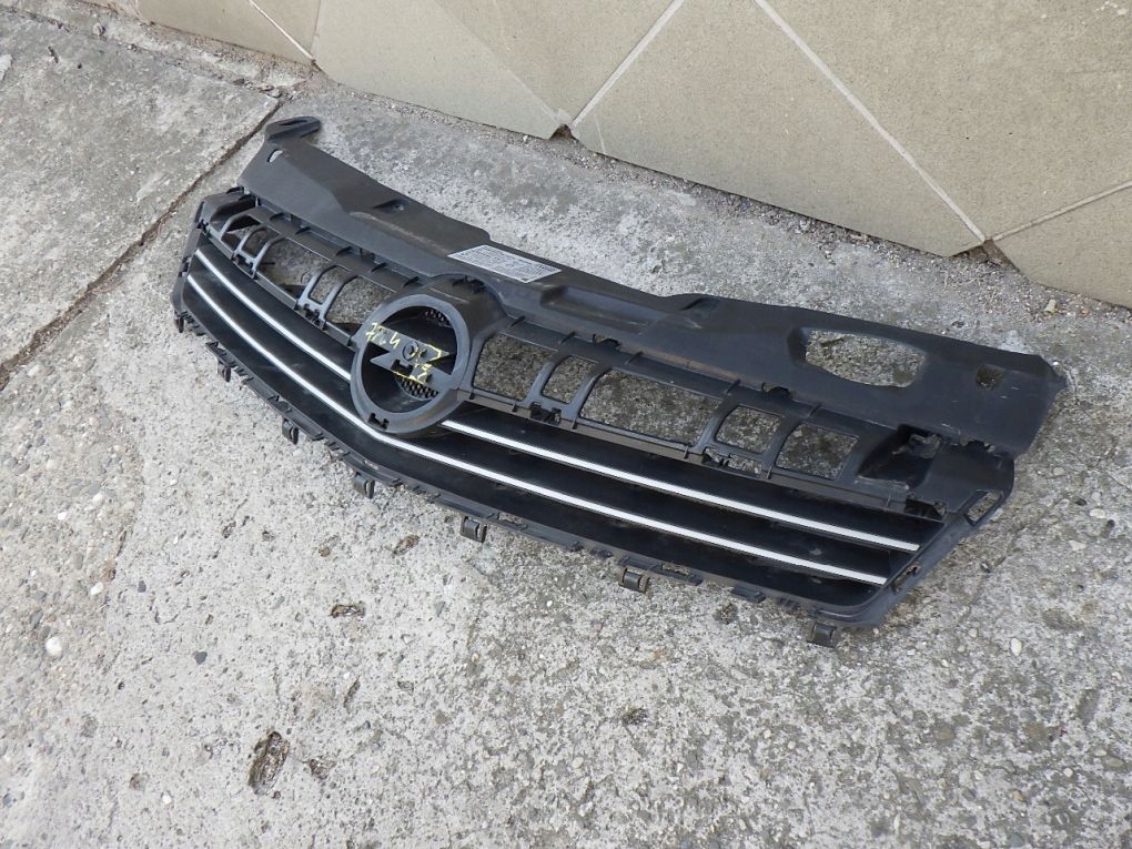 OPEL ASTRA H III 3 LIFT 06- GRILLE