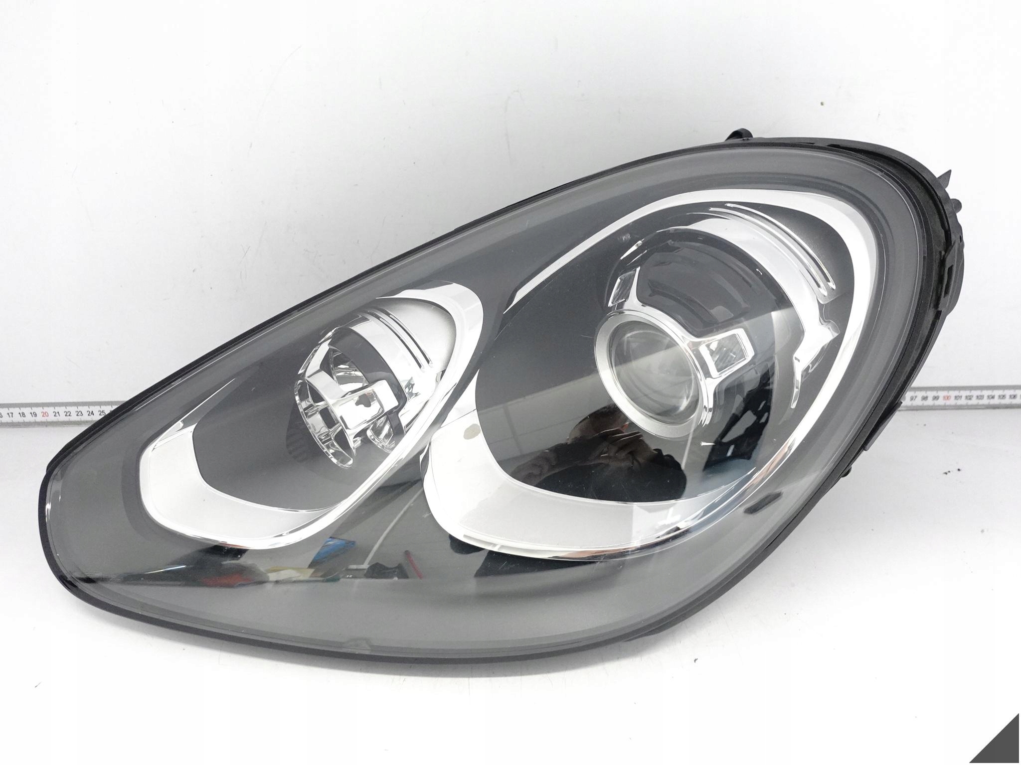 PORSCHE CAYENNE 7P5 LIFT 14-18 light XENON (DS8) + LED left front EUROPA