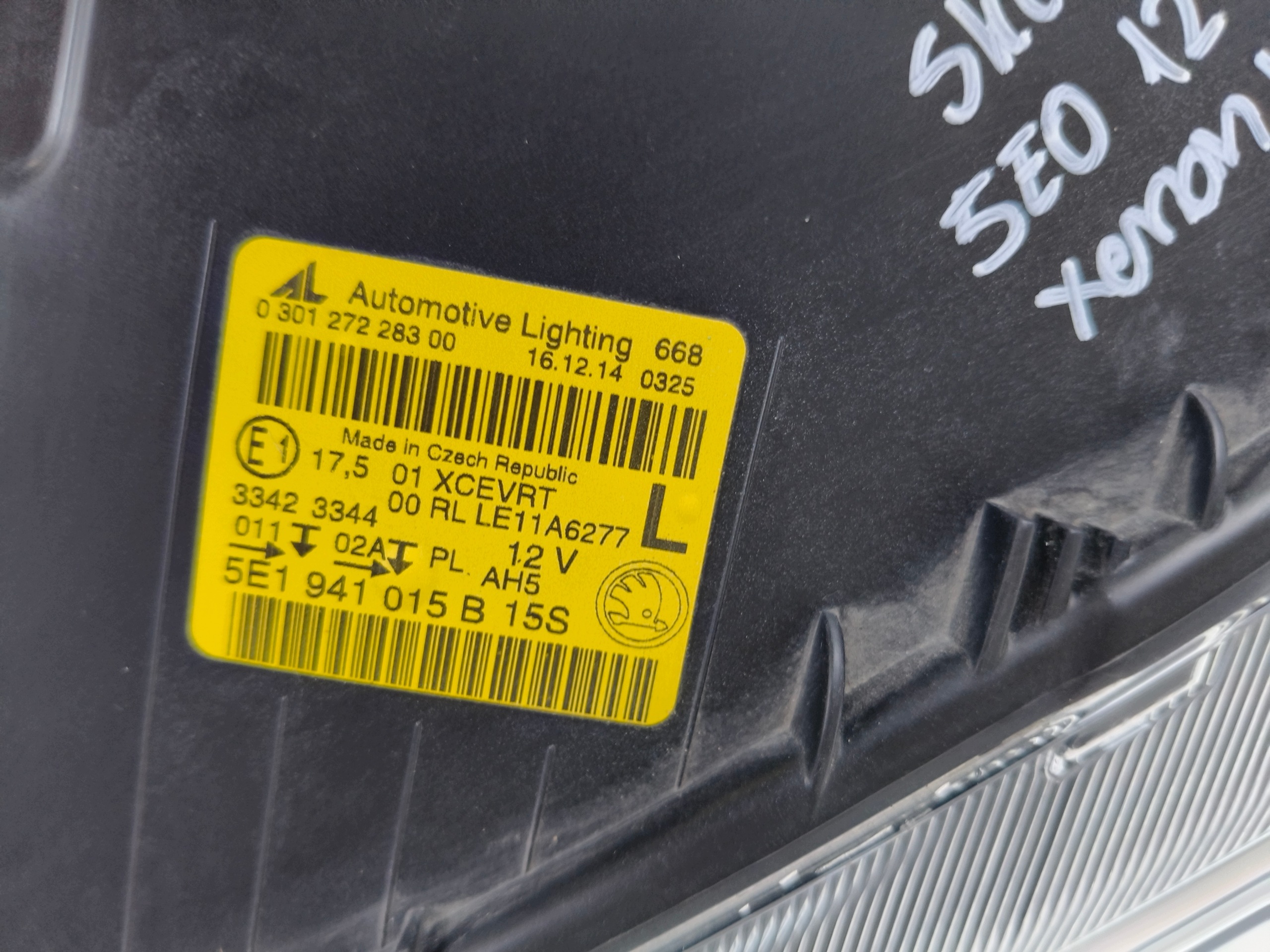 light left REFLEKTOR SKODA OCTAVIA III 3 5E 5E0 12-16 XENON LED