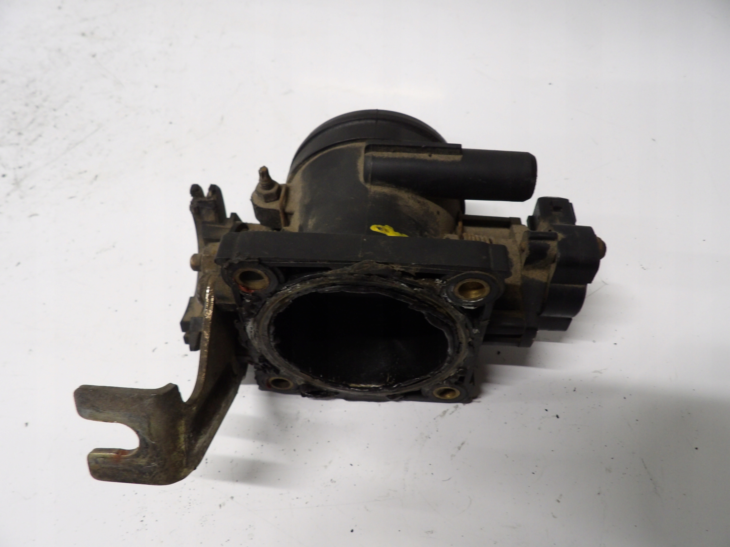 ROVER 75 1.8 ДРОССЕЛЬНАЯ ЗАСЛОНКА MHB102121