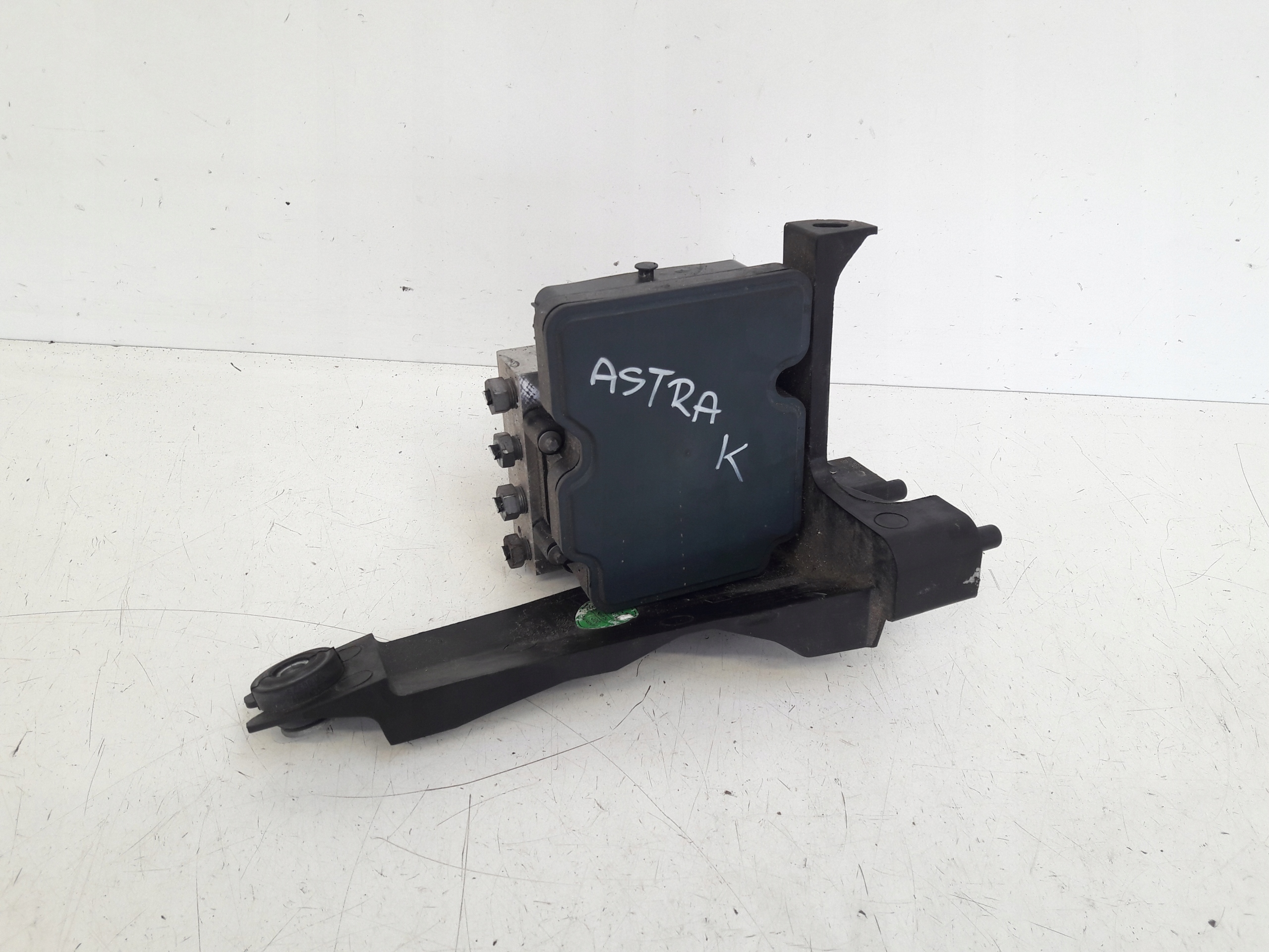 насос ABS 39087901 opel ASTRA K