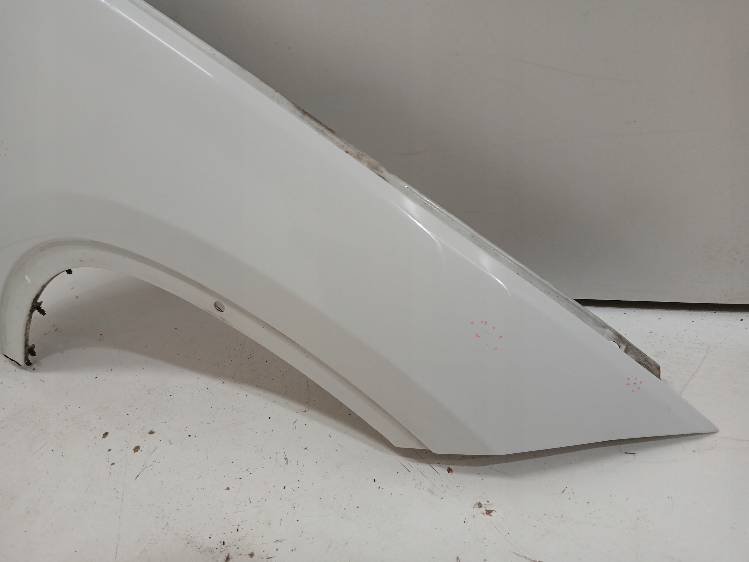 fender right front front BMW X1 E84 LIFT 300