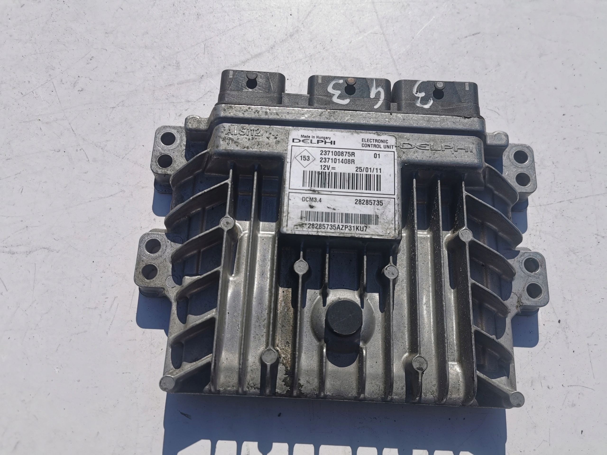 RENAULT CLIO 1.5DCI 28285735 237100875R computer E