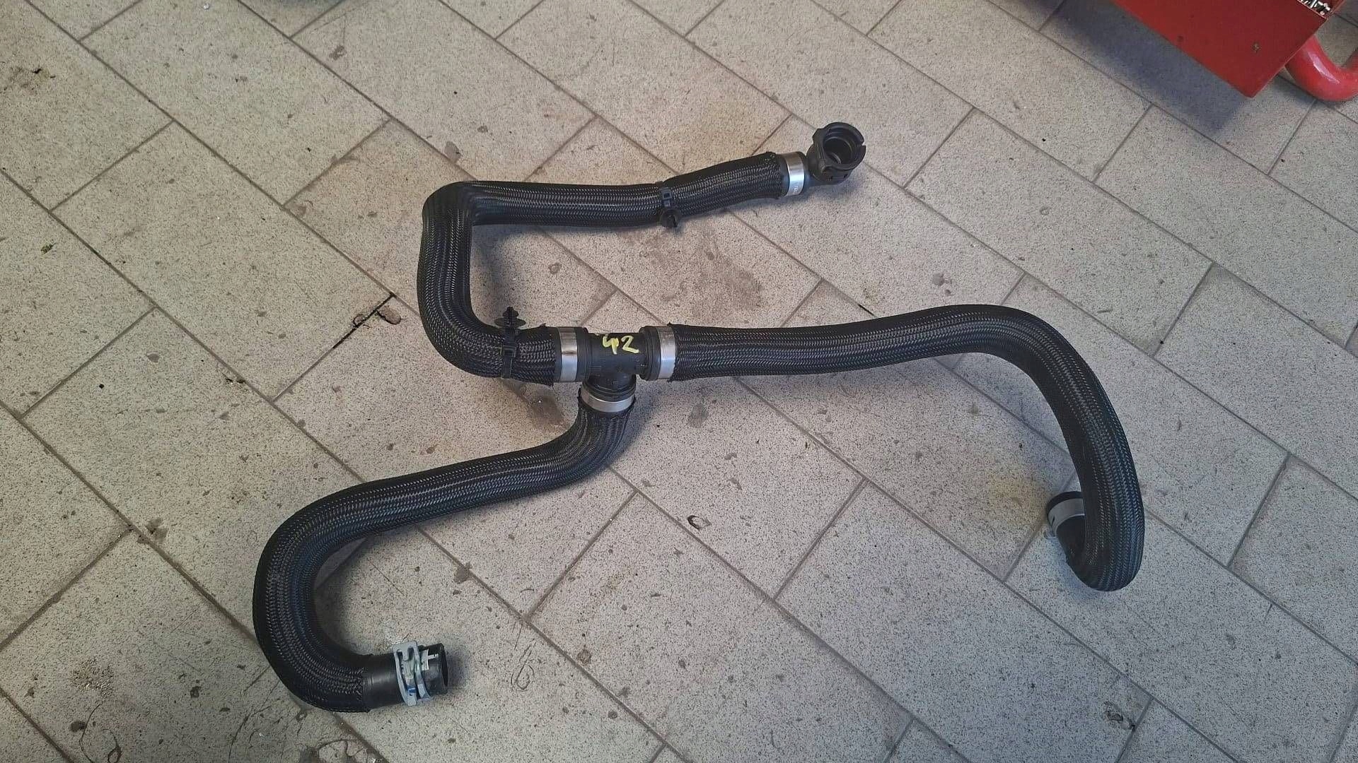 vedení hadice vody Renault 4 5 E-Tech 217414294R