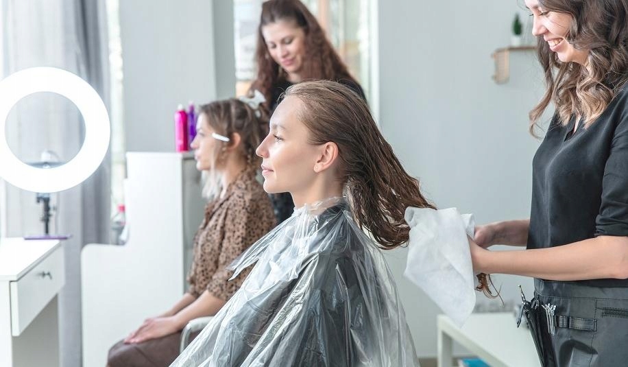 0,5 kg - około 130 szt ŚCIERECZKI BEZPYŁOWE uniwersalne czysta WISKOZA 103 Waga produktu z opakowaniem jednostkowym 0.5 kg