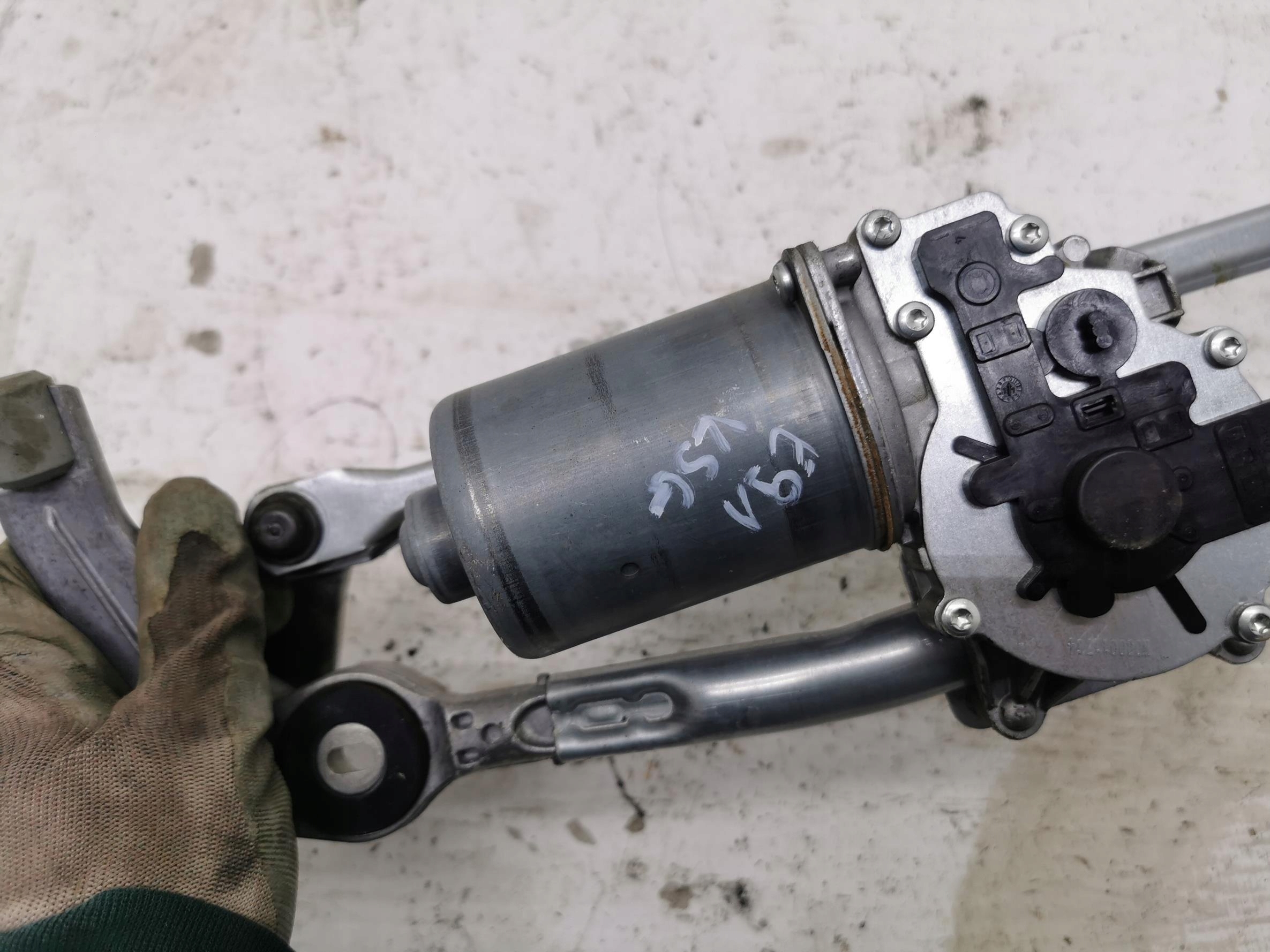 wiper mechanism front BMW SERIA 3 E90 E91 EU