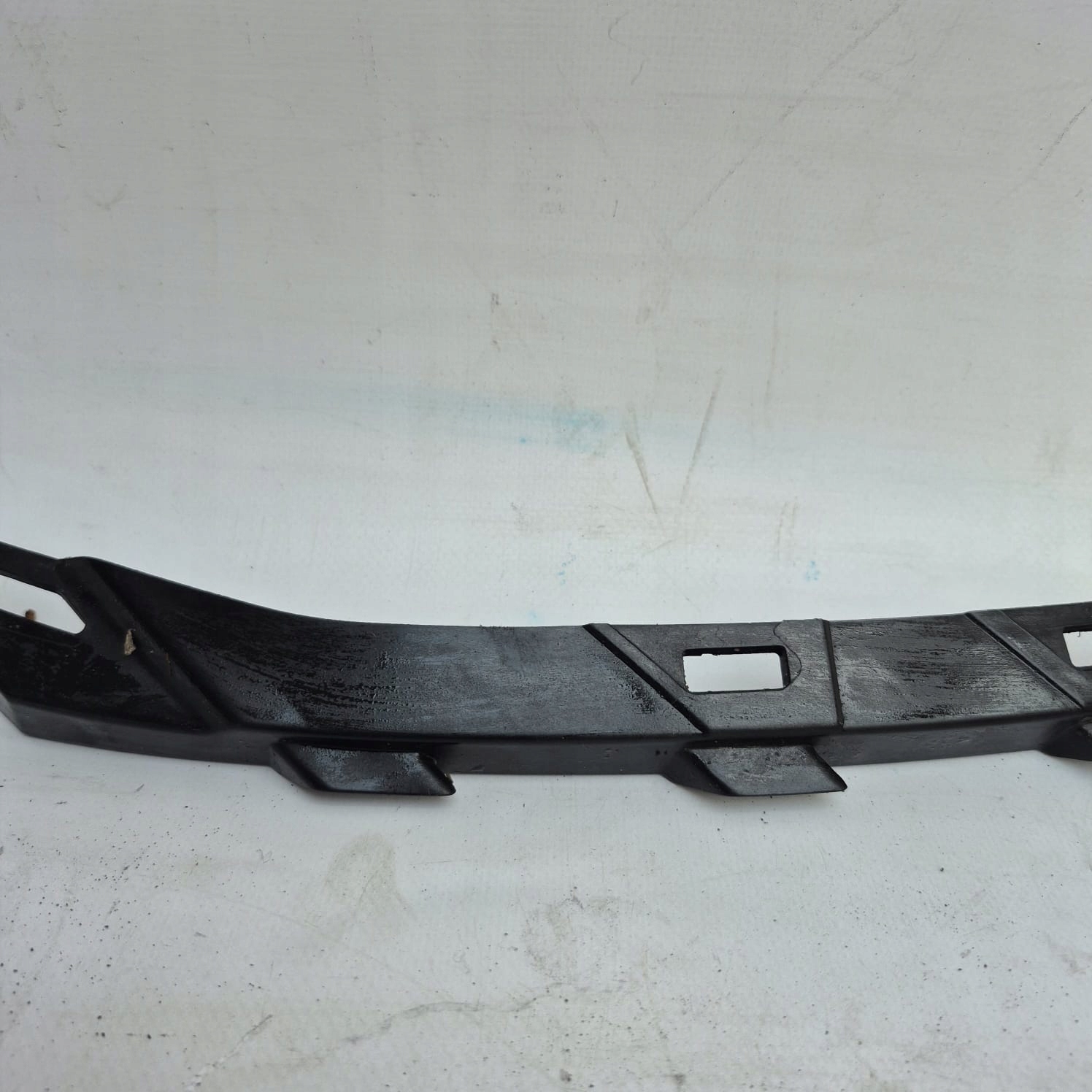 KIA X-CEED 17r. -> support holder of a bumper left left front 86553-J7CA0