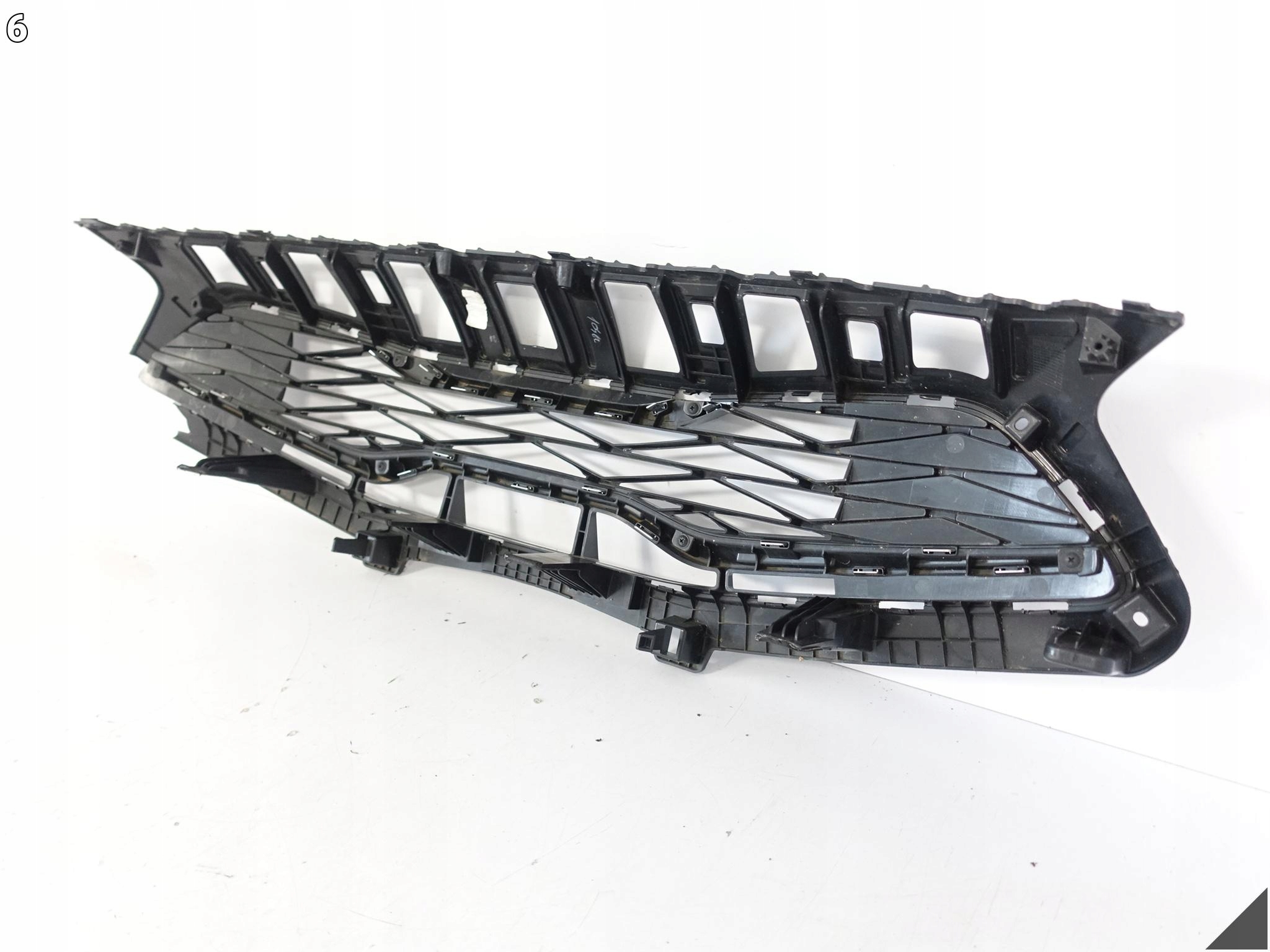 KIA CEED 3 III CD LIFT 21- front PREKLADgrill W bumper front 86351-J7DB0