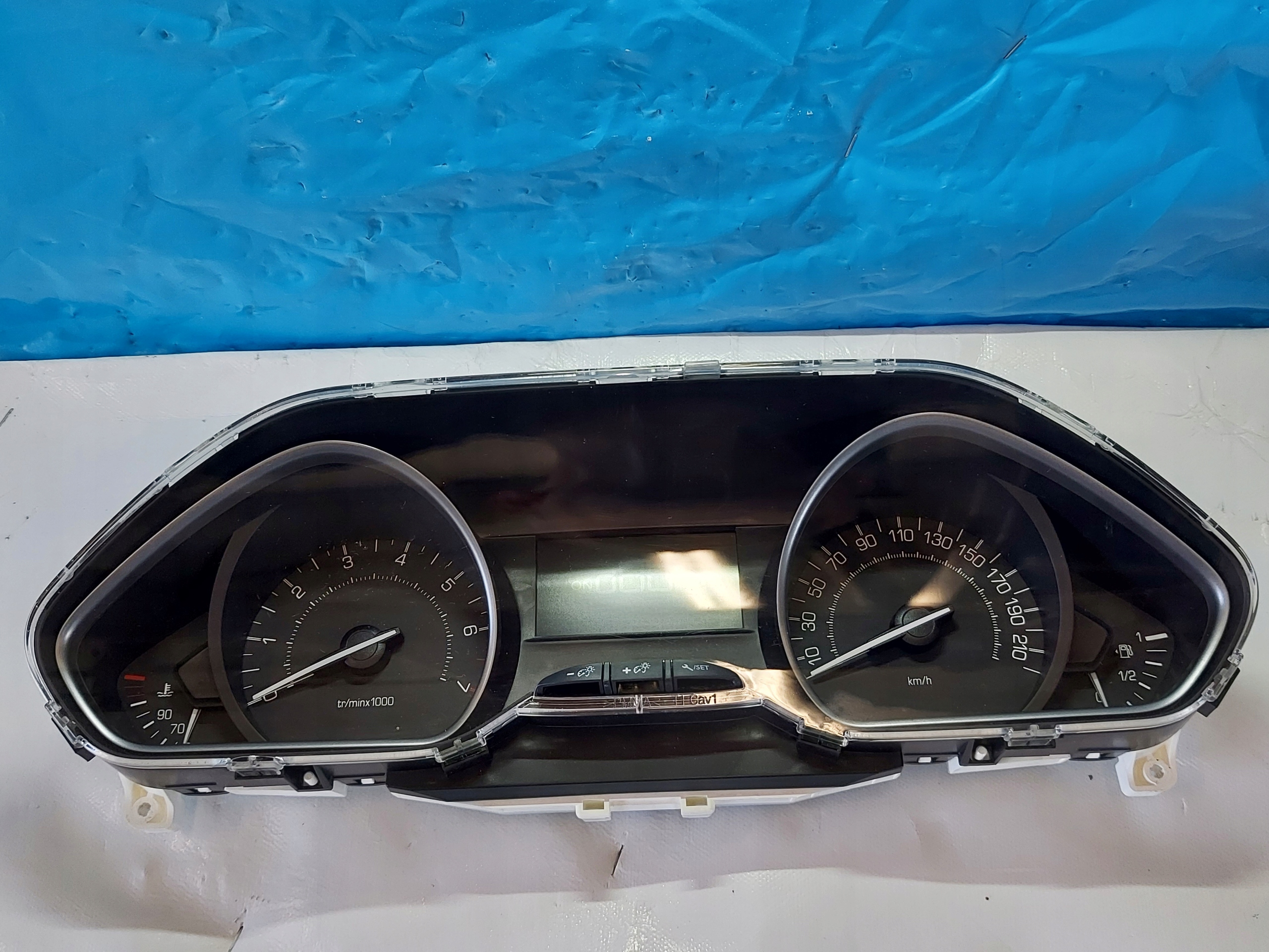 dials clock PEUGEOT 208 1.2 VTI 2017r 982262118000