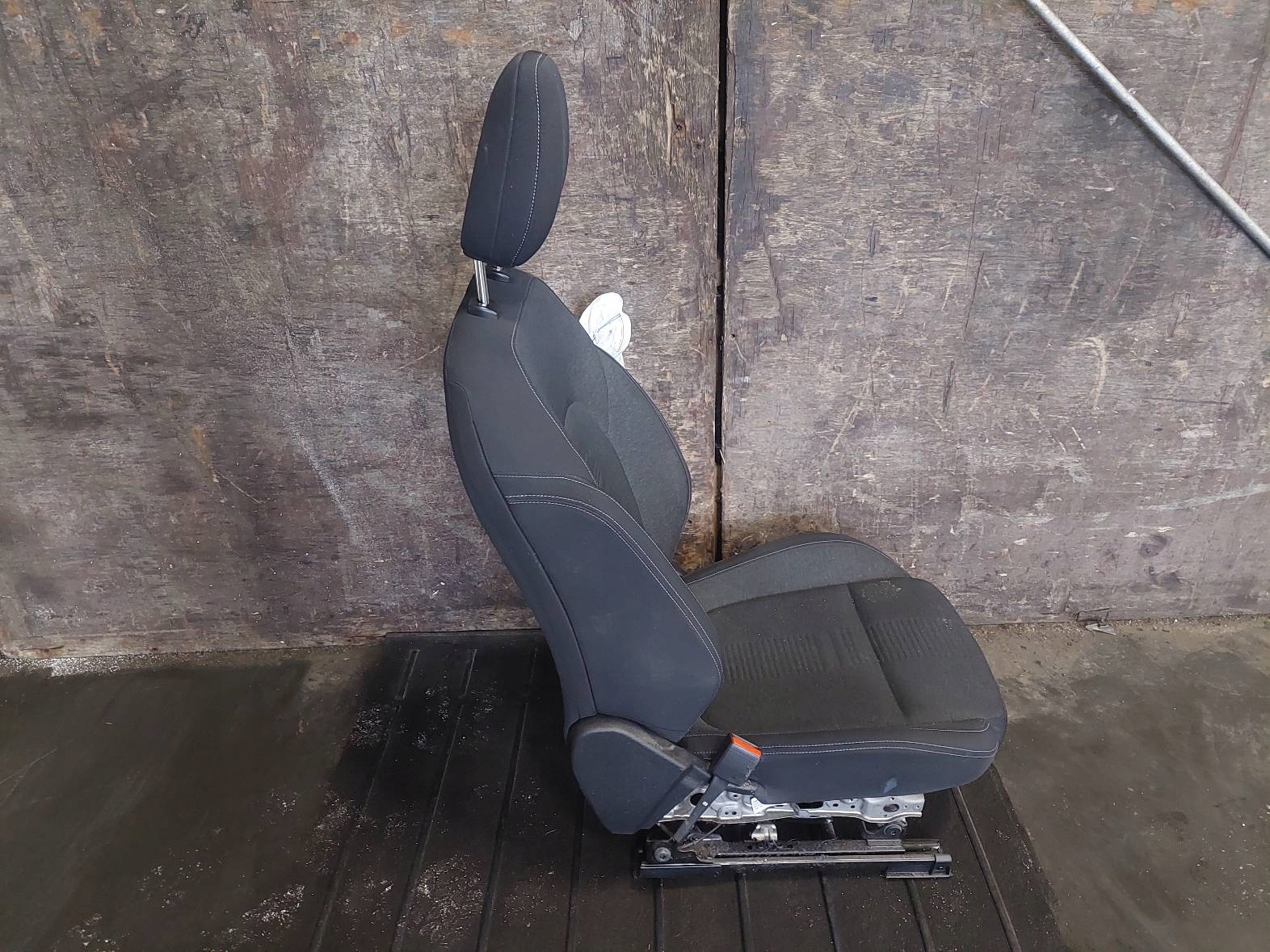 seat left front FORD FOCUS MK4