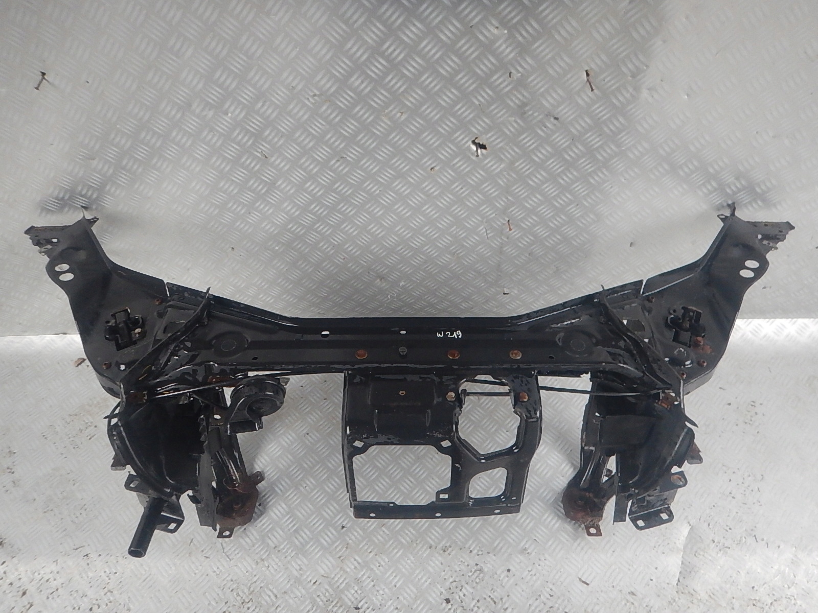 MERCEDES CLS W218 WZMOCNIENIE CZOŁOWE PAS PRZÓD Typ samochodu Samochody osobowe