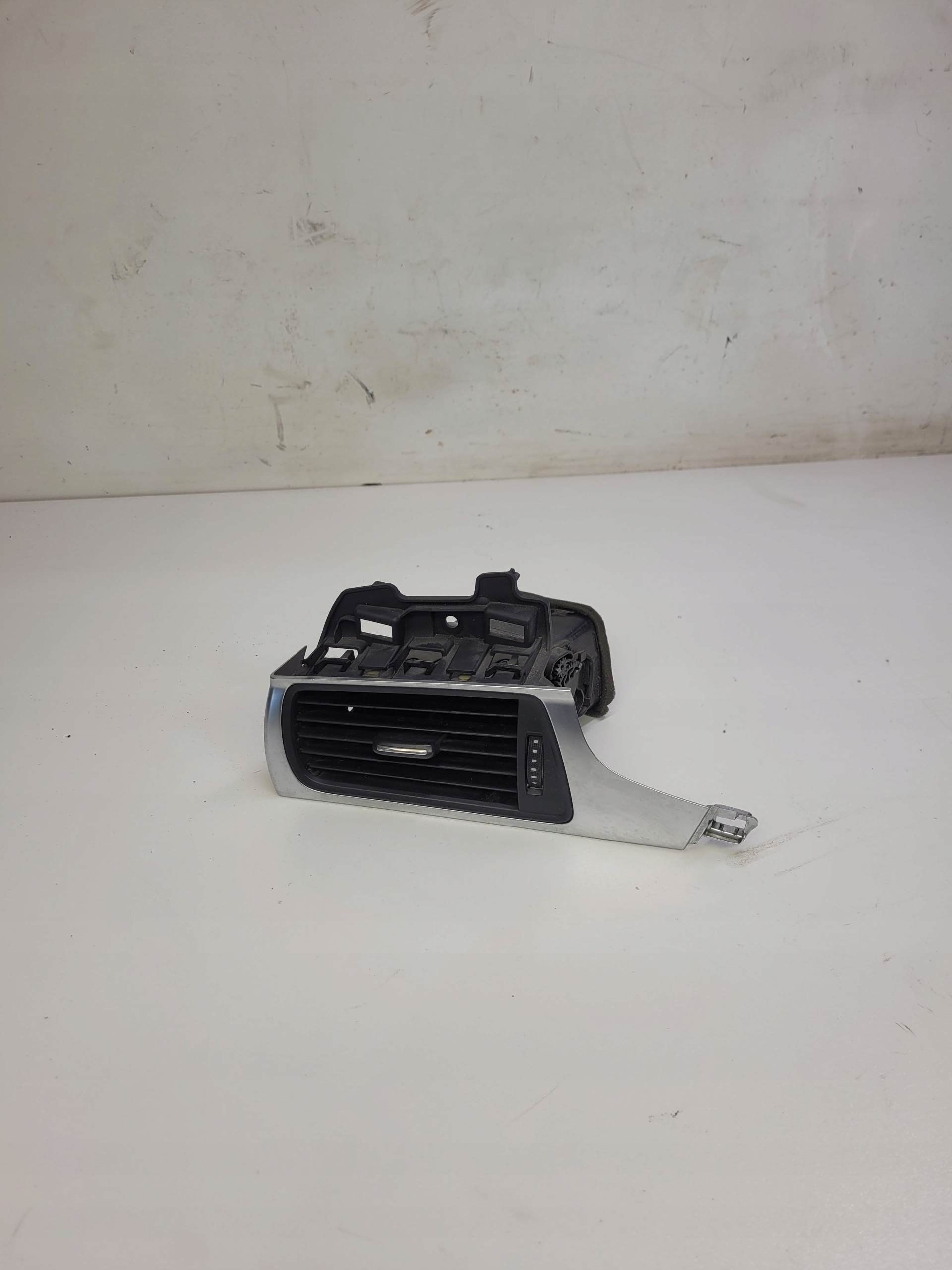 grid air conditioning devices left AUDI A6 C7 A7 4G1820901B EU