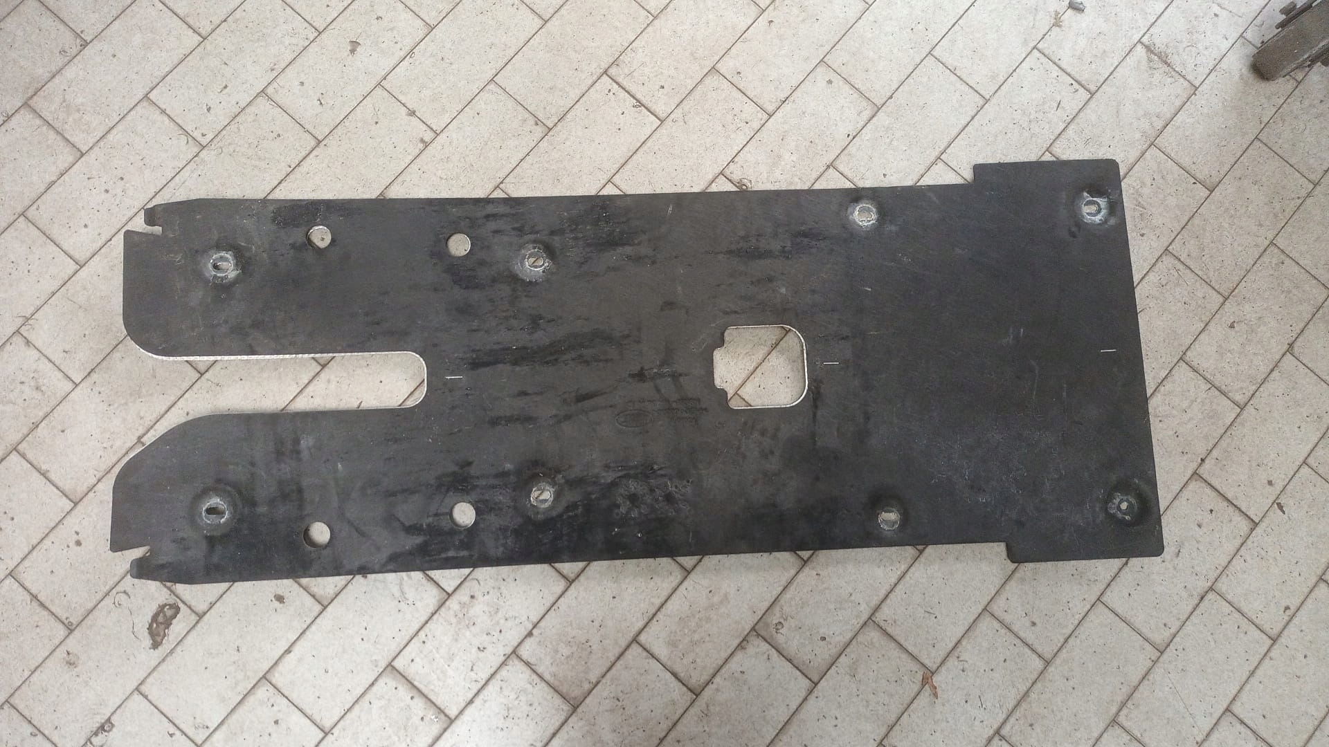 PŁYTA OSŁONA PODWOZIA LAND ROVER EVOQUE