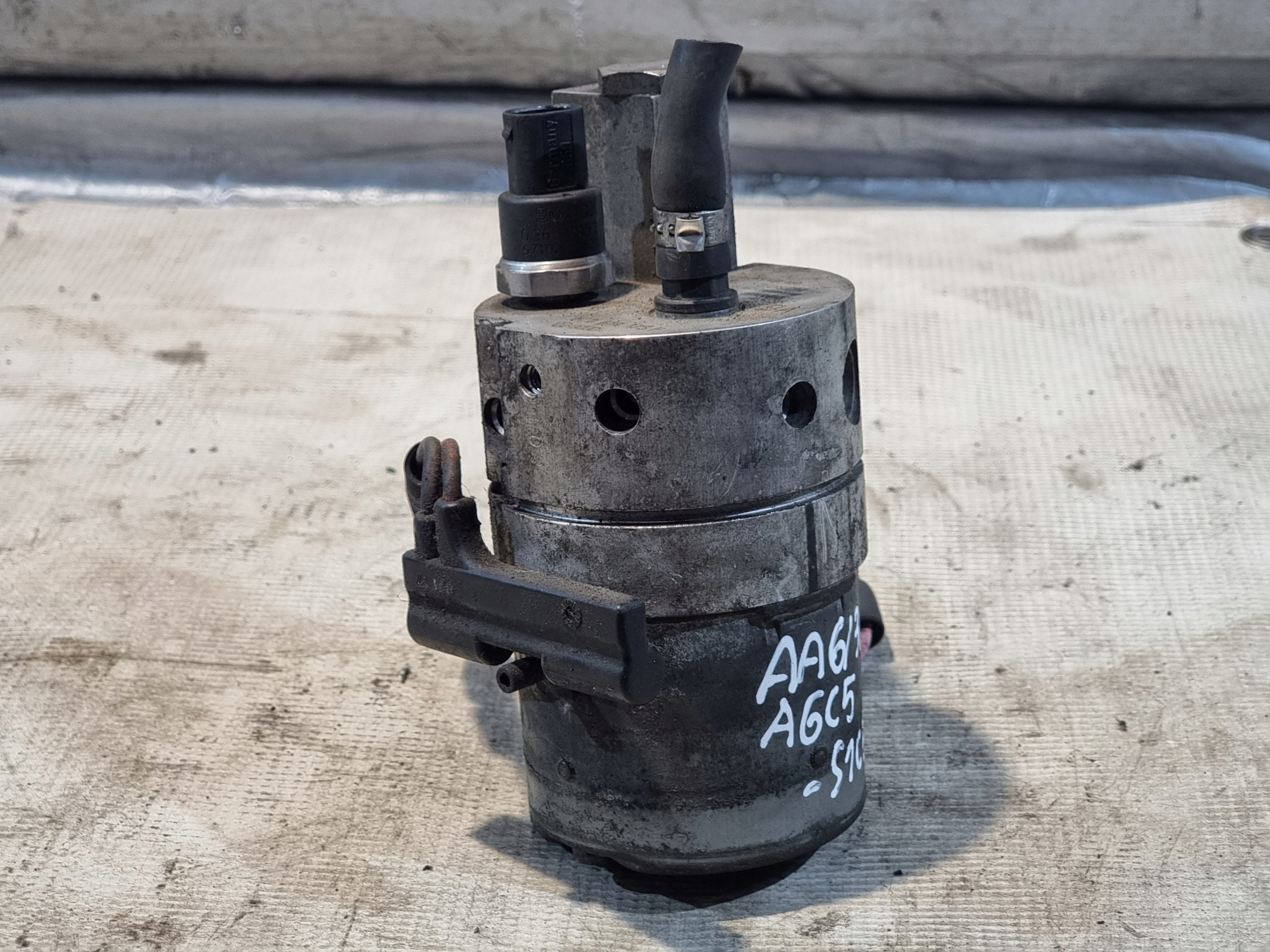 Pompa DOLADOWUJACA ABS OE 8E0614175F AUDI A6 C5 2.5 TDI 00r
