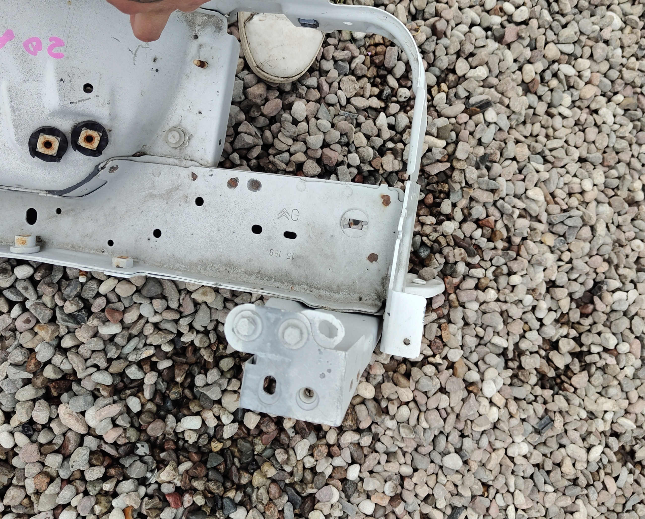 front body quarter left PEUGEOT 208 and