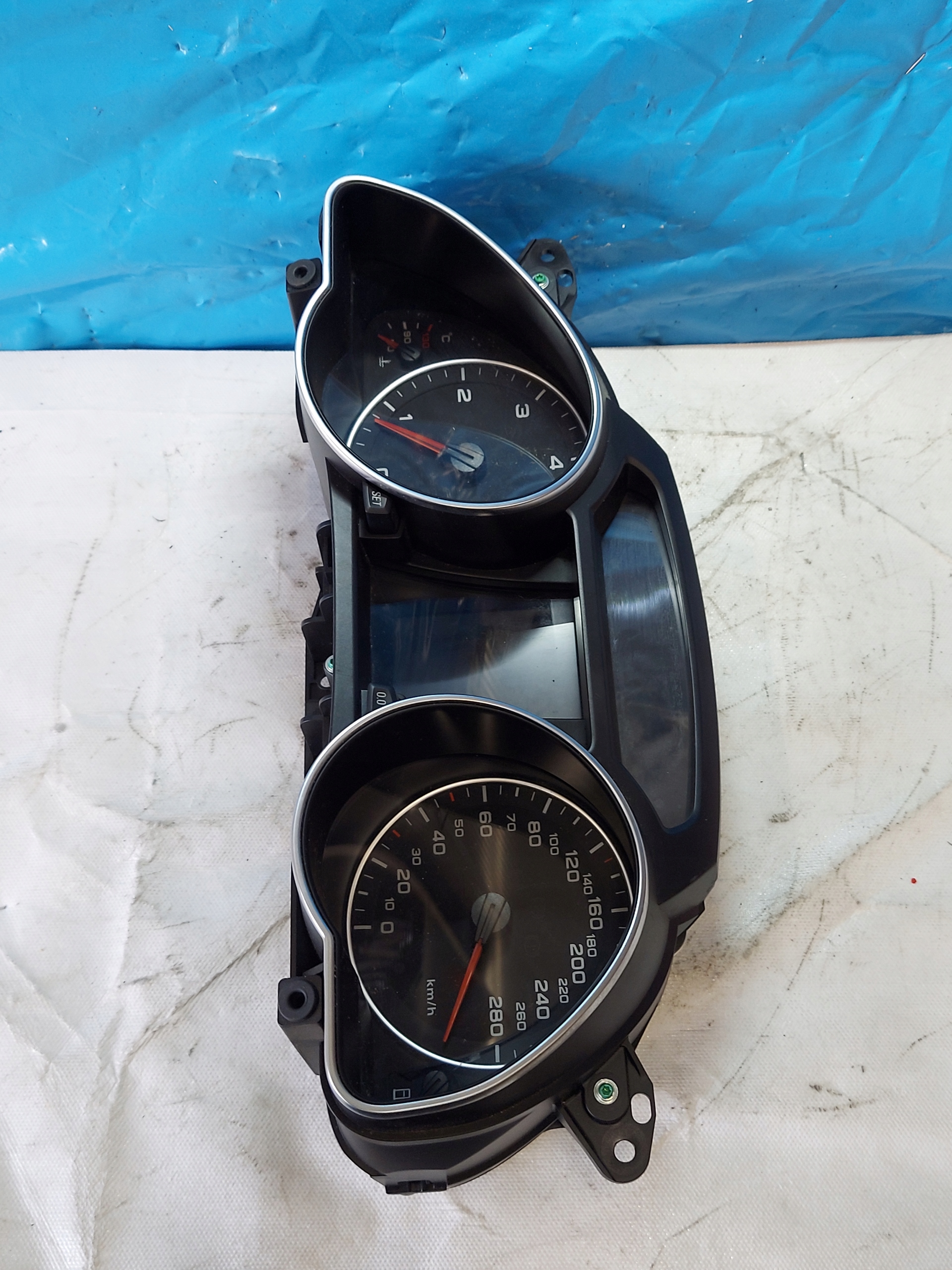 dials clock AUDI A5 8T TDI 8T0920931M