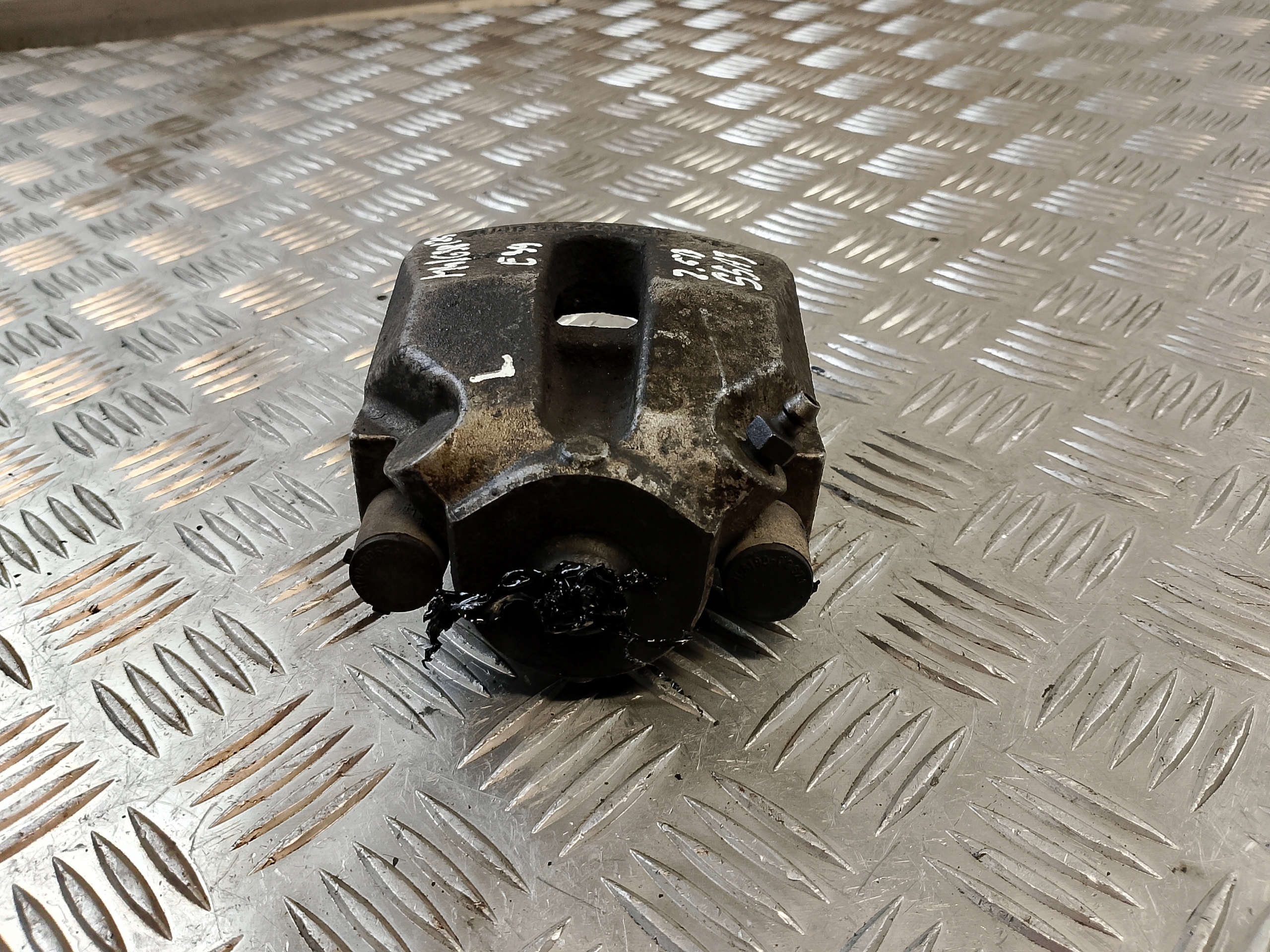 caliper brake left rear part rear BMW E39 2.5 B OE 4010298