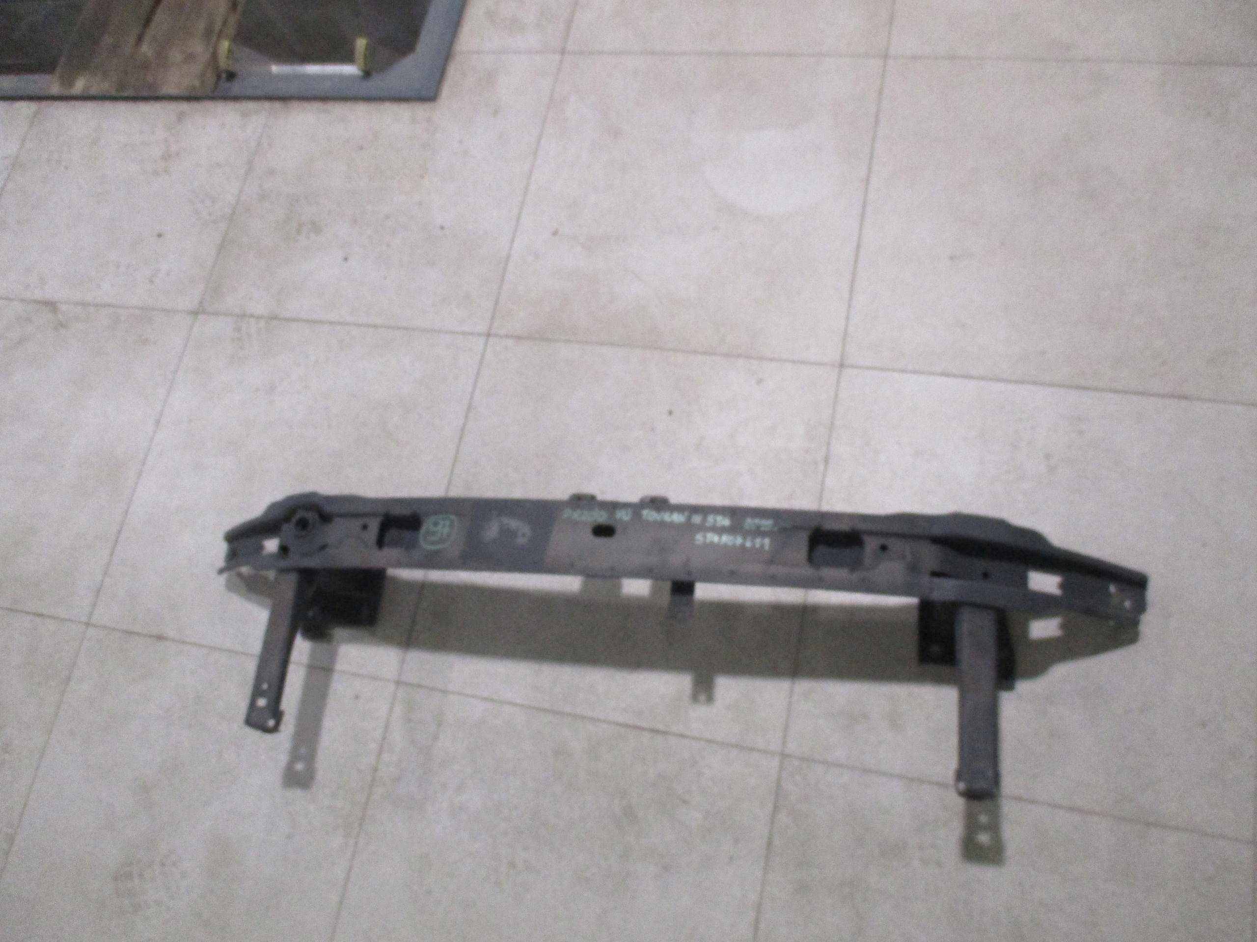sider front VW Touran III 5TA 2015r- 5TA807611