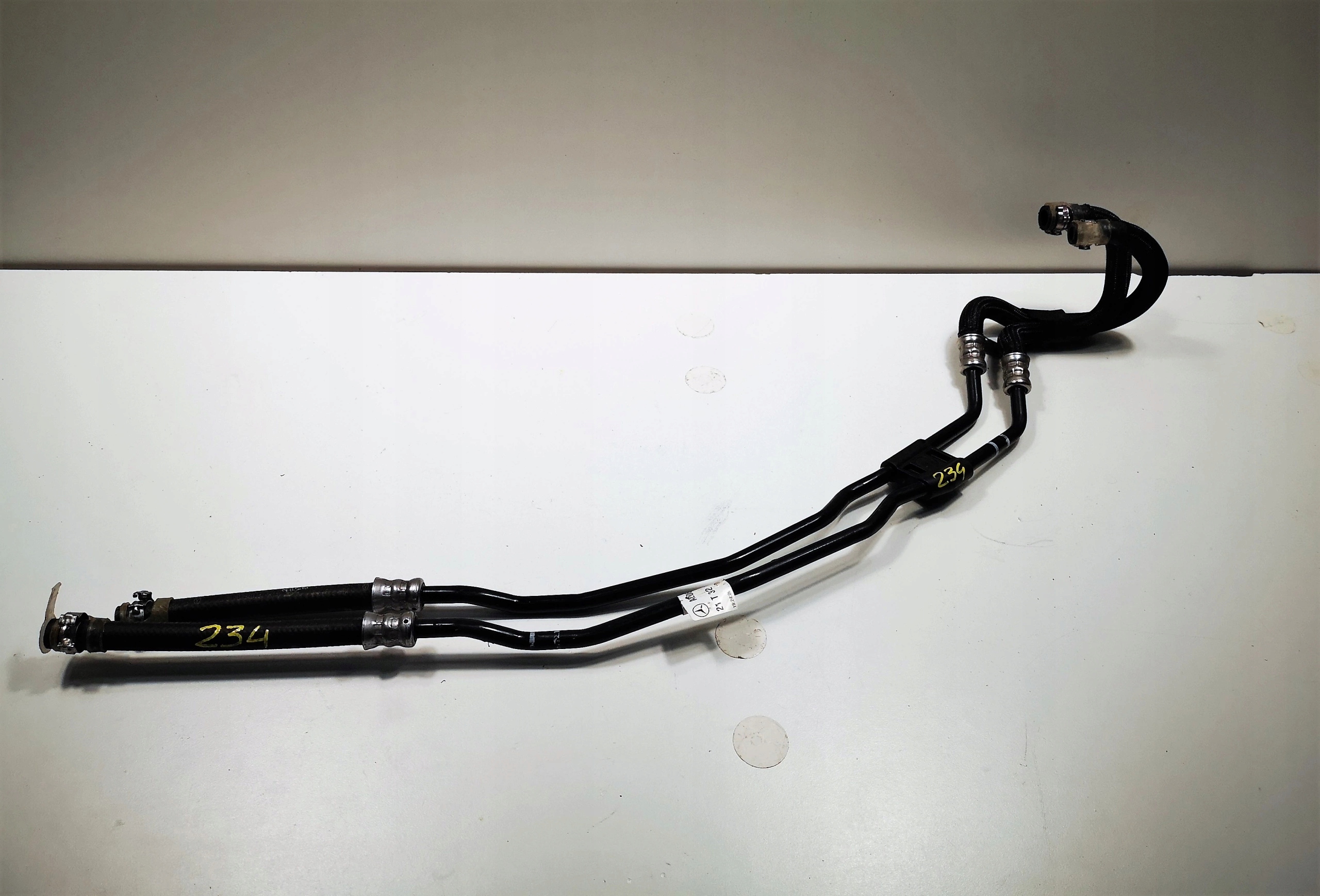 MERCEDES w206 w254 паливопровід A2064705801