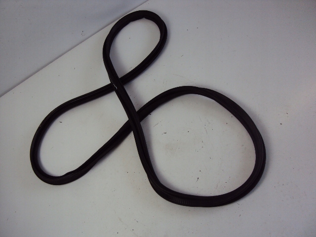 USZCZELKA KLAPY TYL RENAULT CAPTUR FL