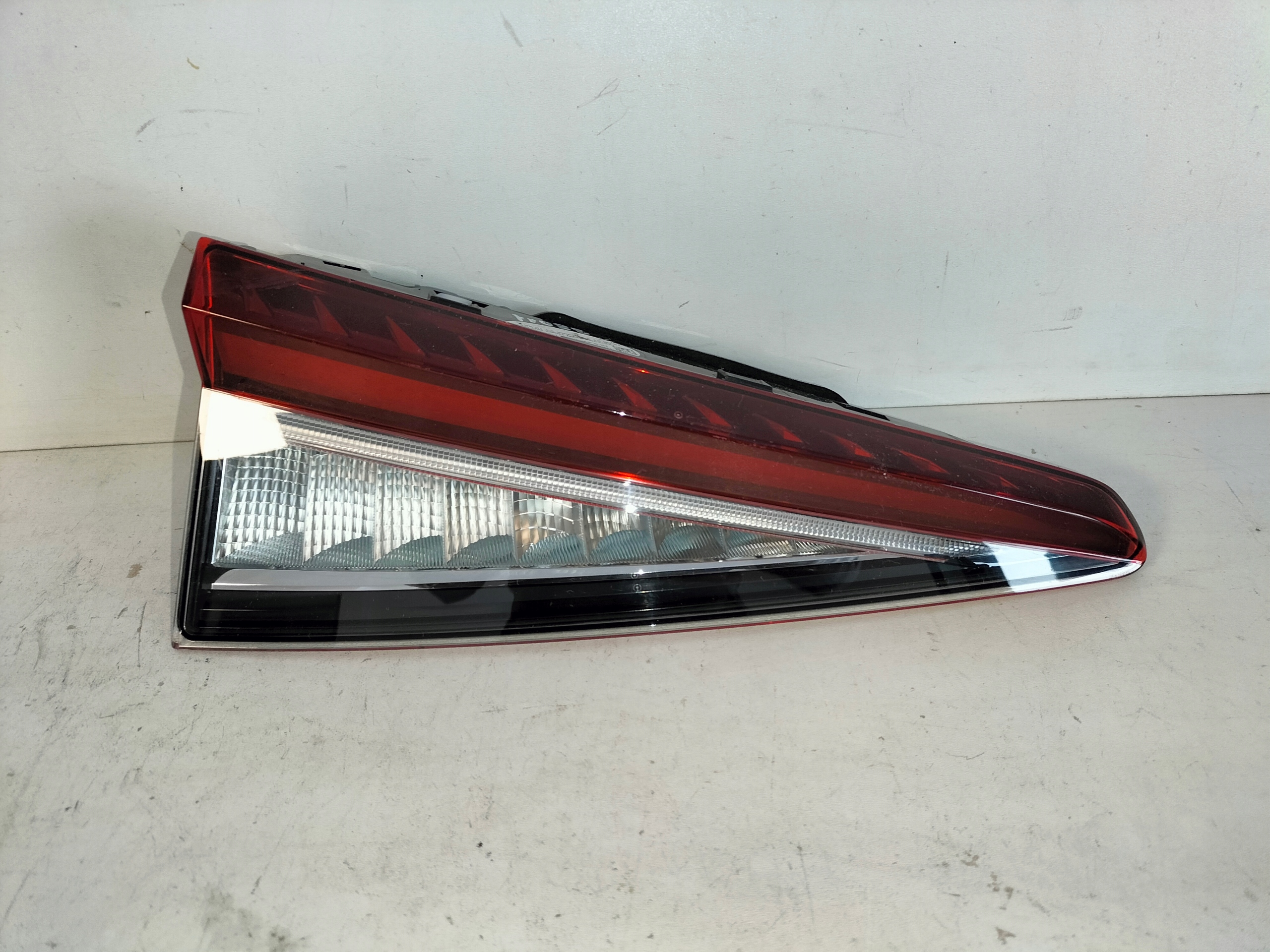 light rear rear part left SKODA ENYAQ 21- LED