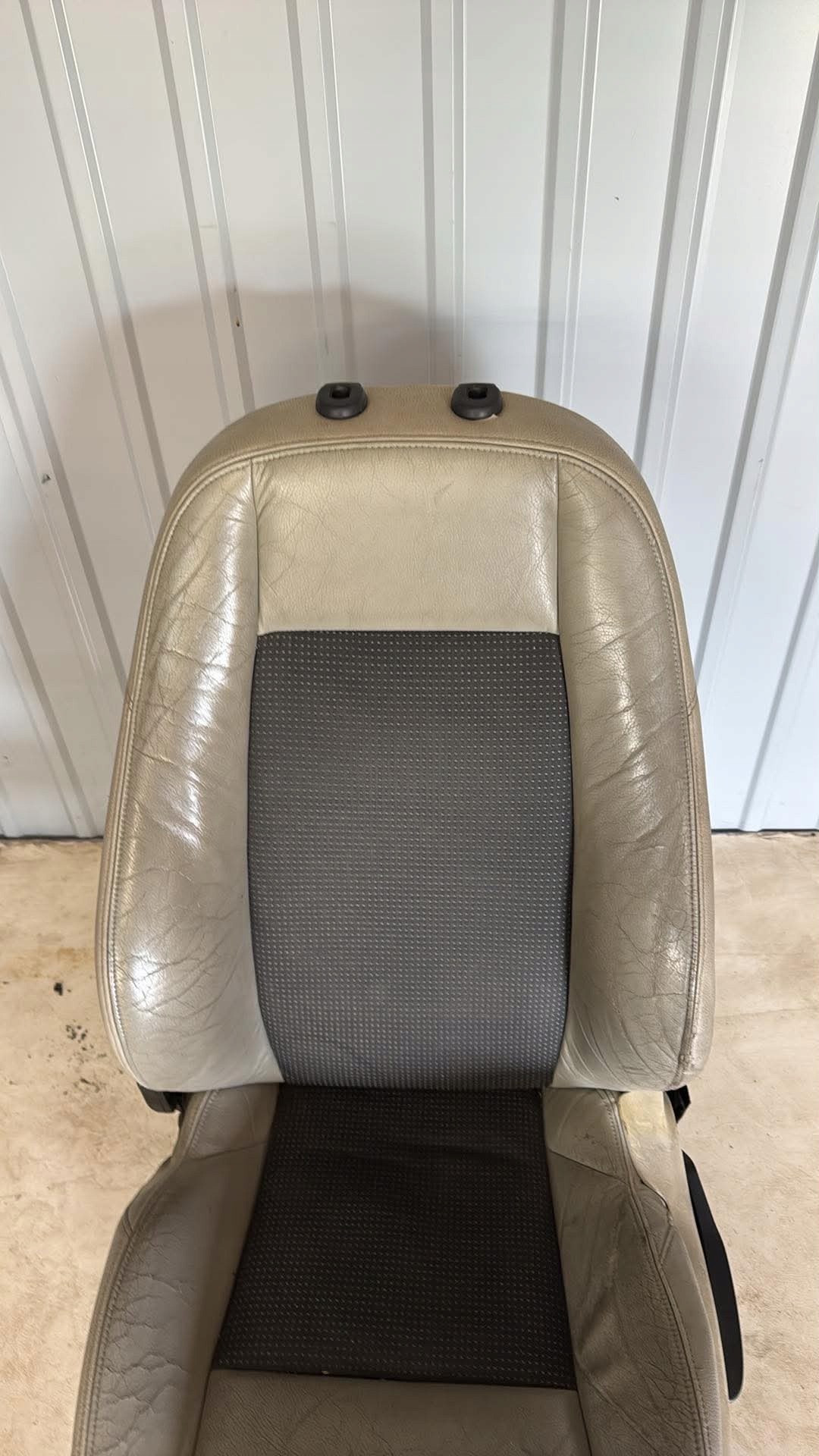 seat left front front driver´s SAAB 93 9-3 II 02- jasna pol leather beige