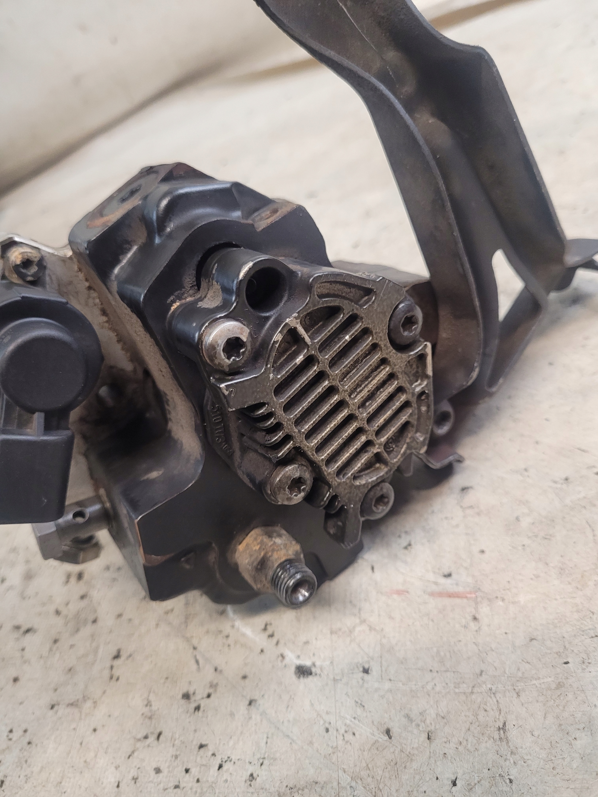Einspritzpumpe OE 059130755J AUDI A6 C6 2.7TDI