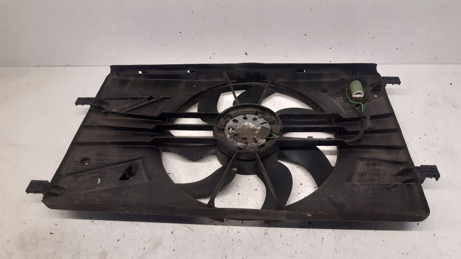 ventilátor chladiče Opel Astra J 1,7 CDTI