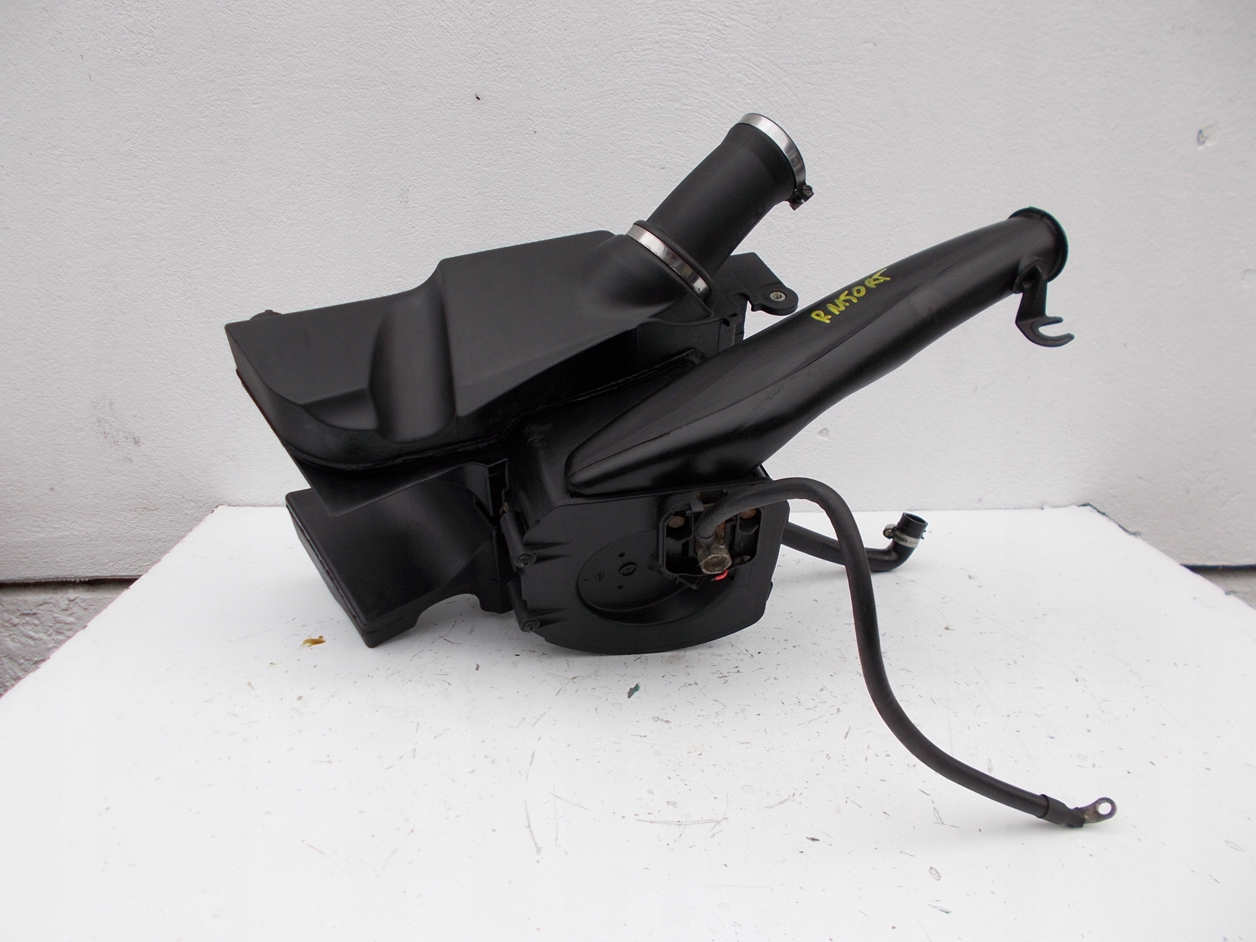 Корпус повітряного фільтра BMW R1150RT R 1150 RT 02R