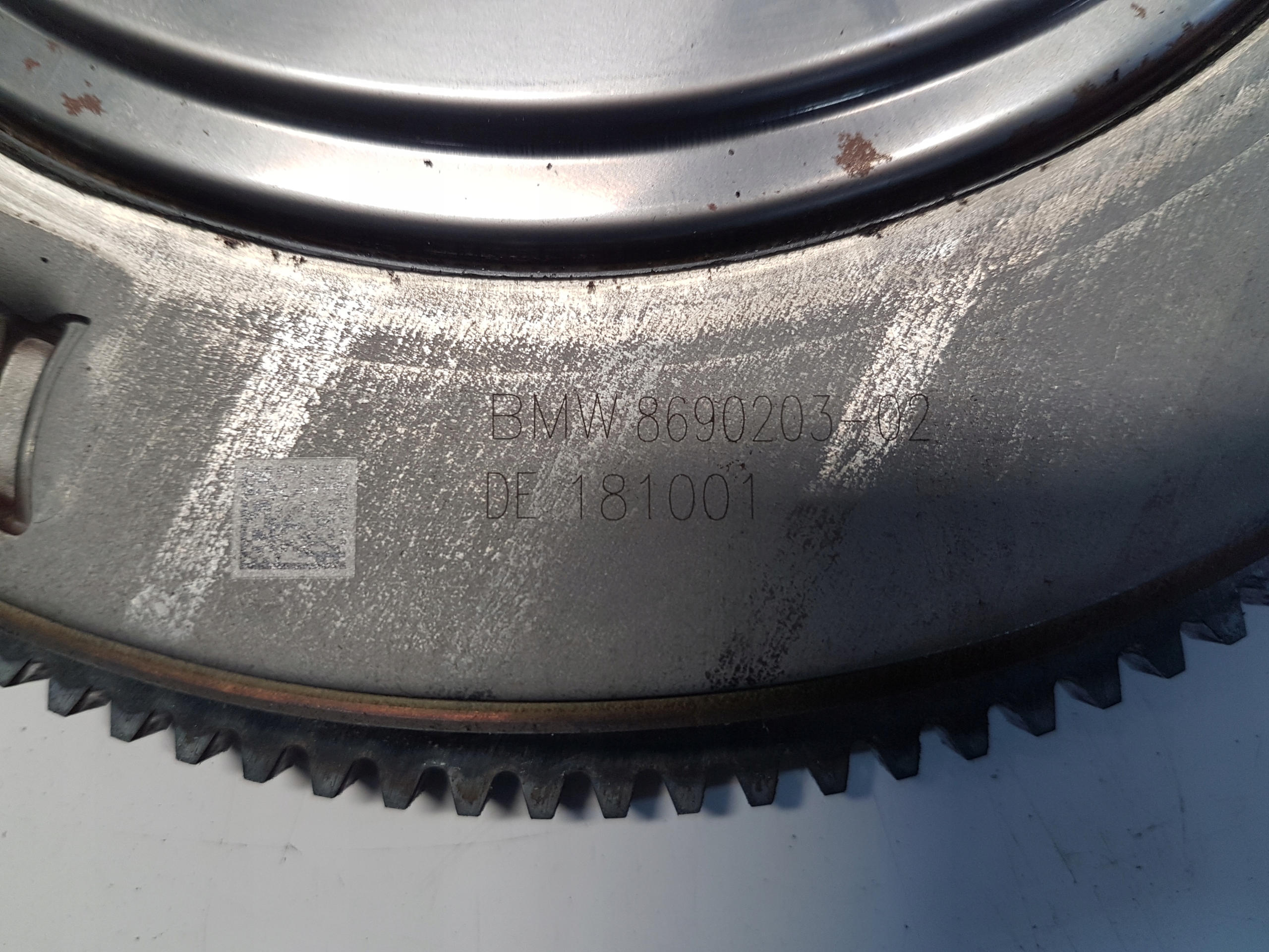 BMW G30 530E wheel flywheel 8690203