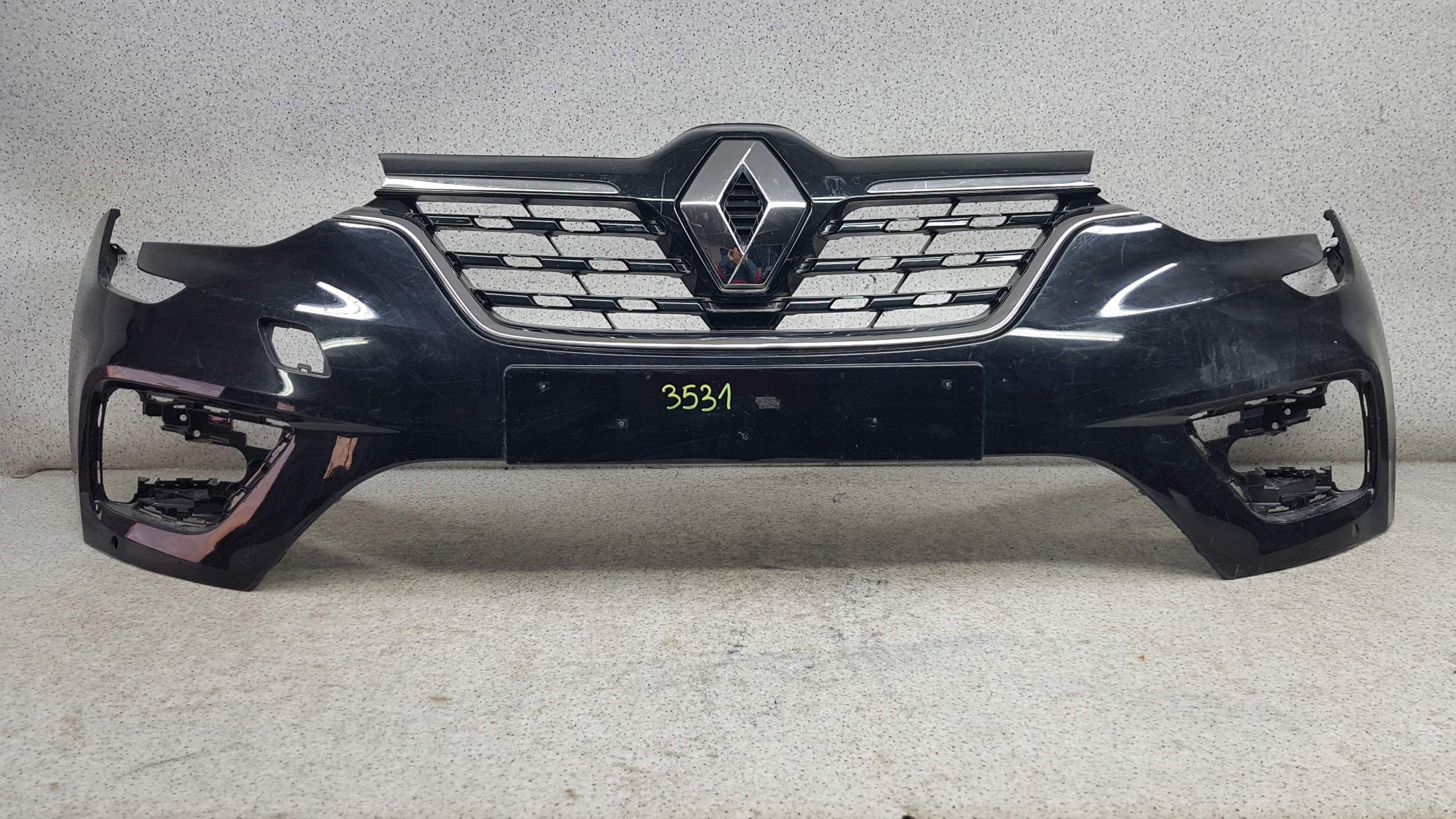 RENAULT ARKANA 6 X PDC 2019 - bumper front 3531