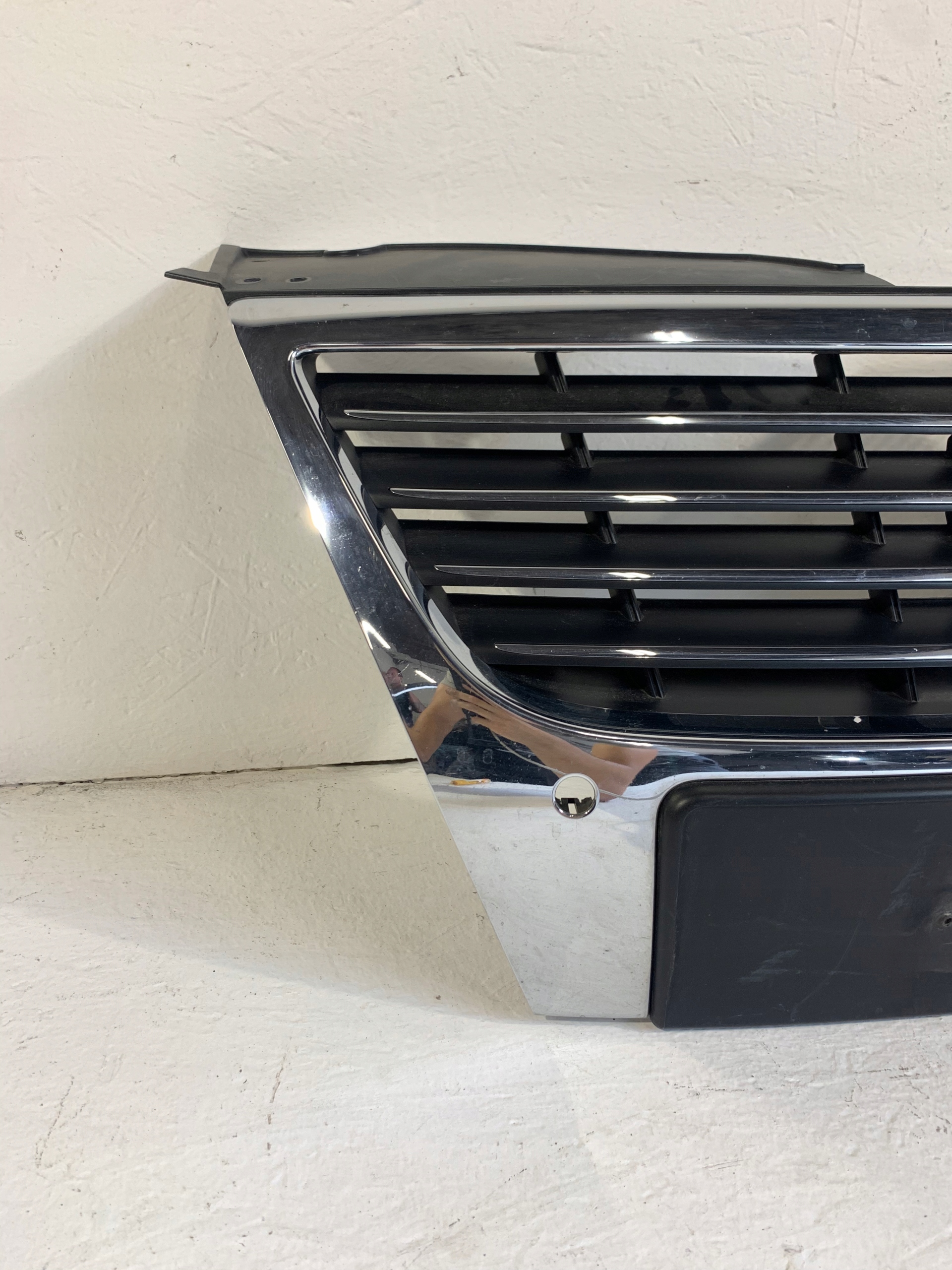 решетка радиатора vw volkswagen PASSAT B6 2005-2010