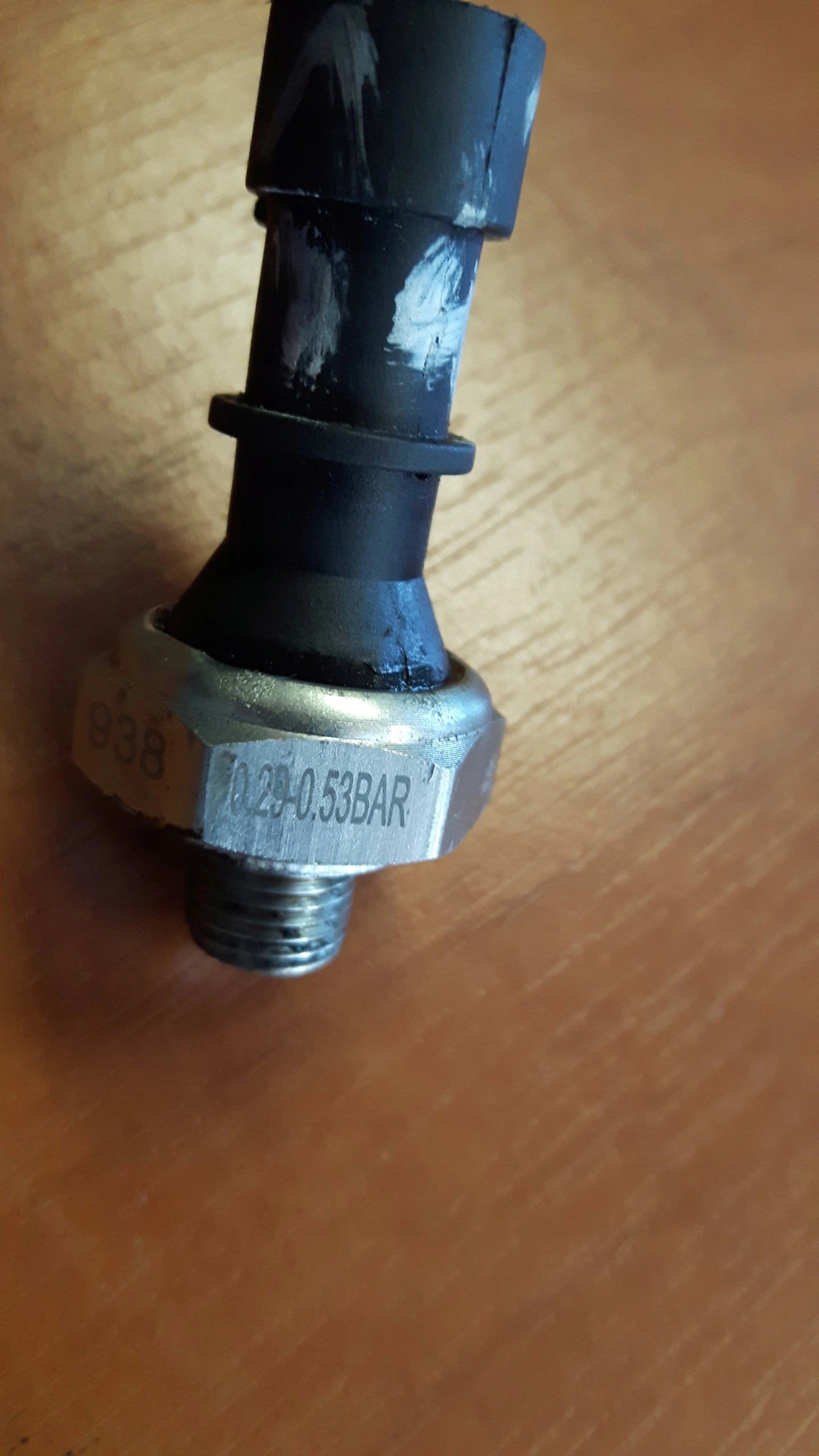 OPEL CORSA D MERIVA A 1.2- 1.4 sensor oil