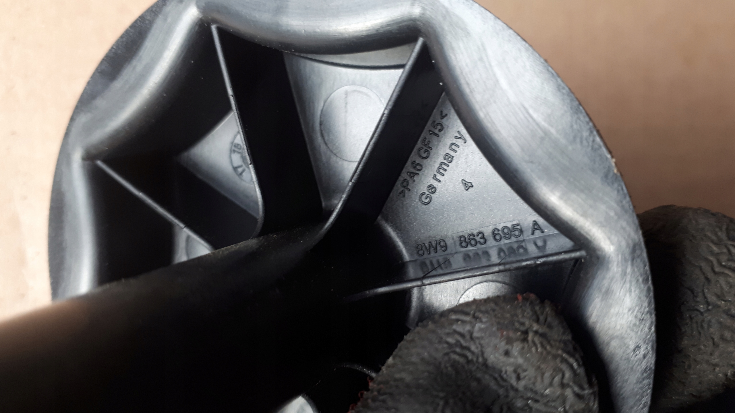 S4 B9 A4 8W VIS ROUES DE LA ROUE DE SECOURS 8W9863695A A5 S5