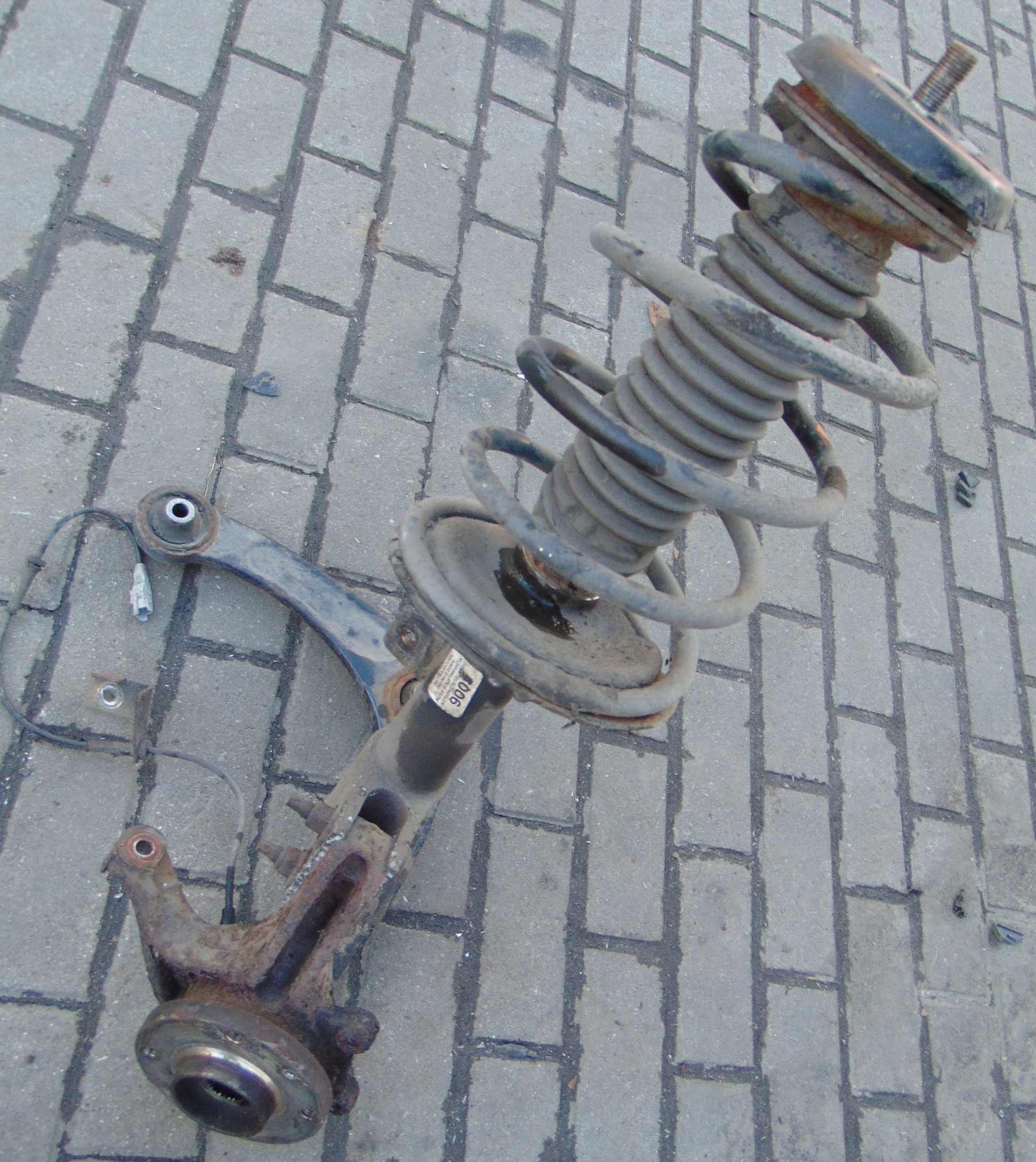 MCPERSON ПЕРЕДНІЙ ПРАВИЙ КРОСОВЕР PEUGEOT 307 SW 1.6 B