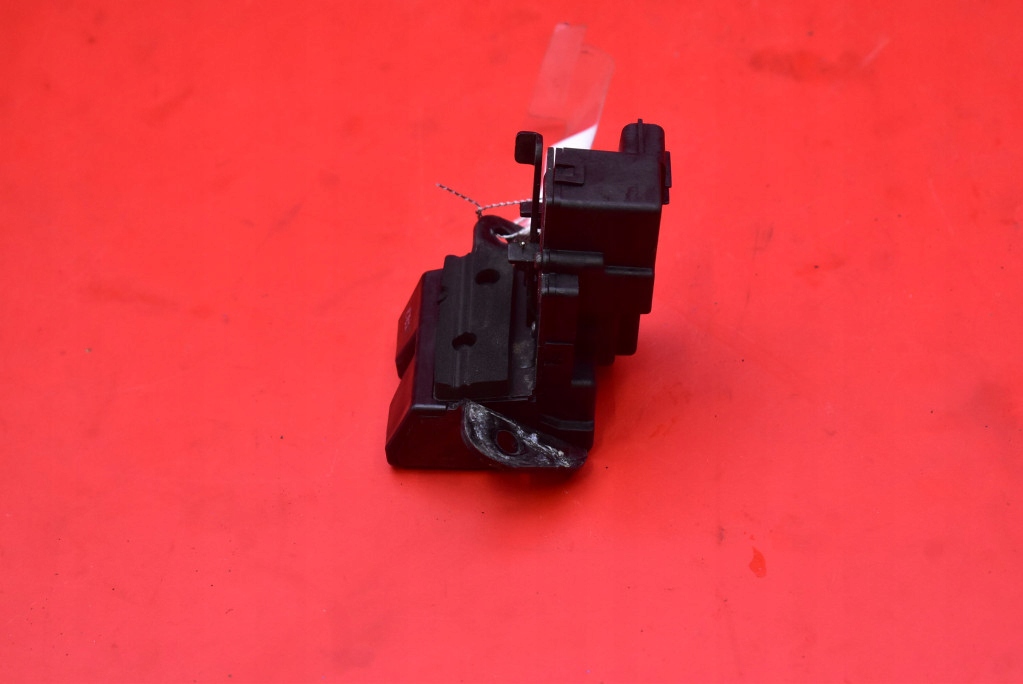 lock bonnet rear part boot KIA CEED 1 and KOMBI 07-10