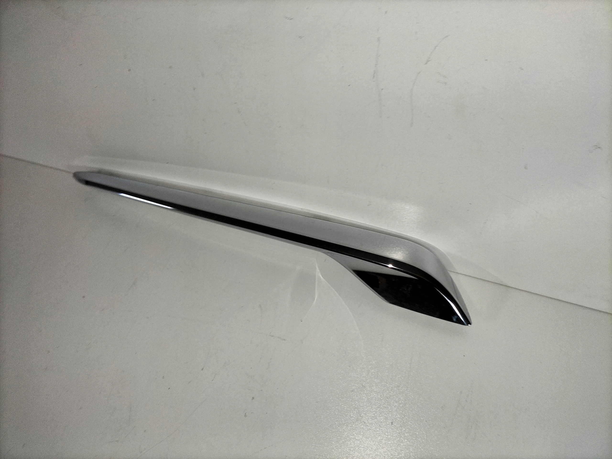 moulding grille front chrom right OPEL INSIGNIA B 17