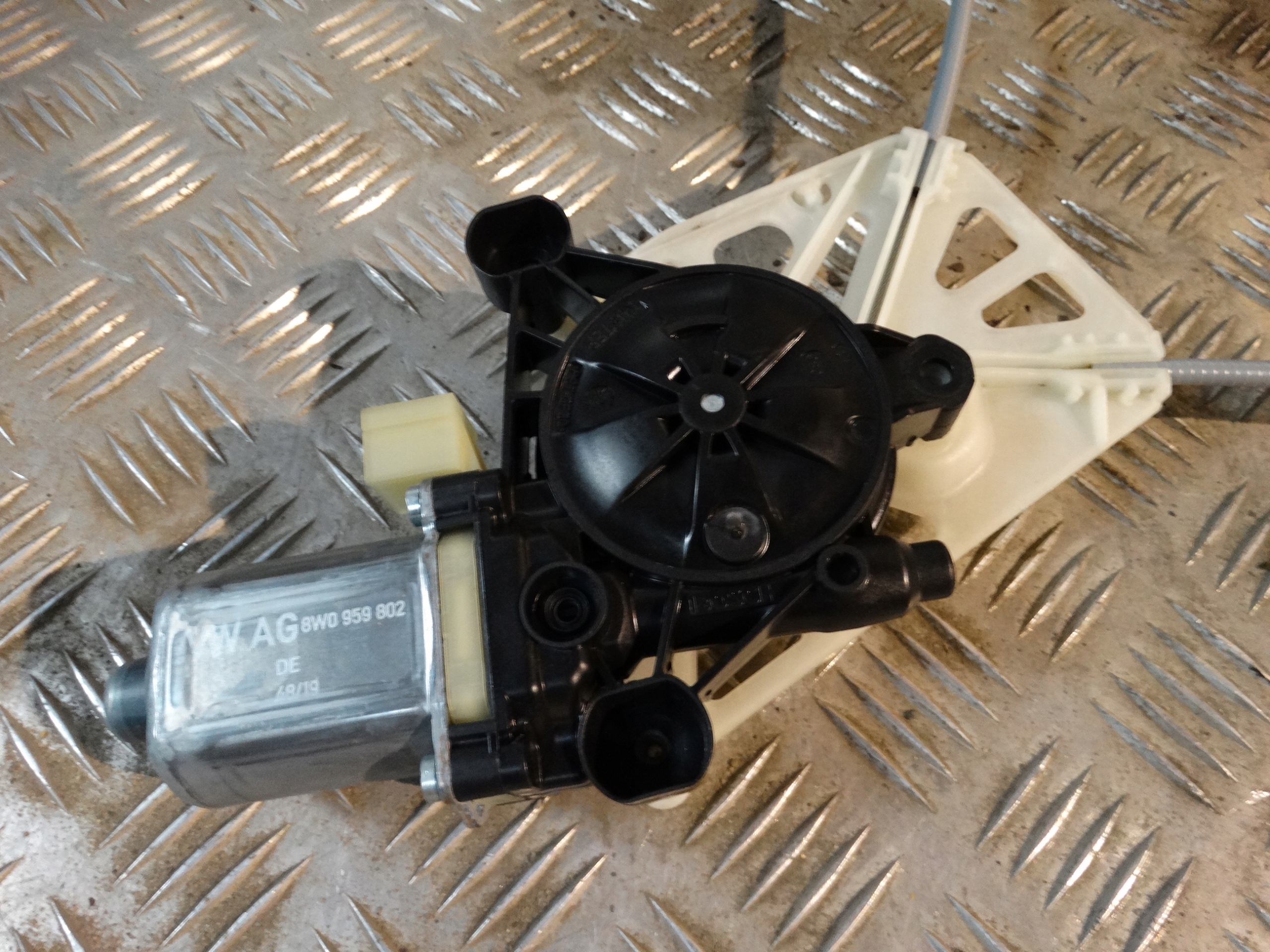 mechanism window regulator front left AUDI Q7 1