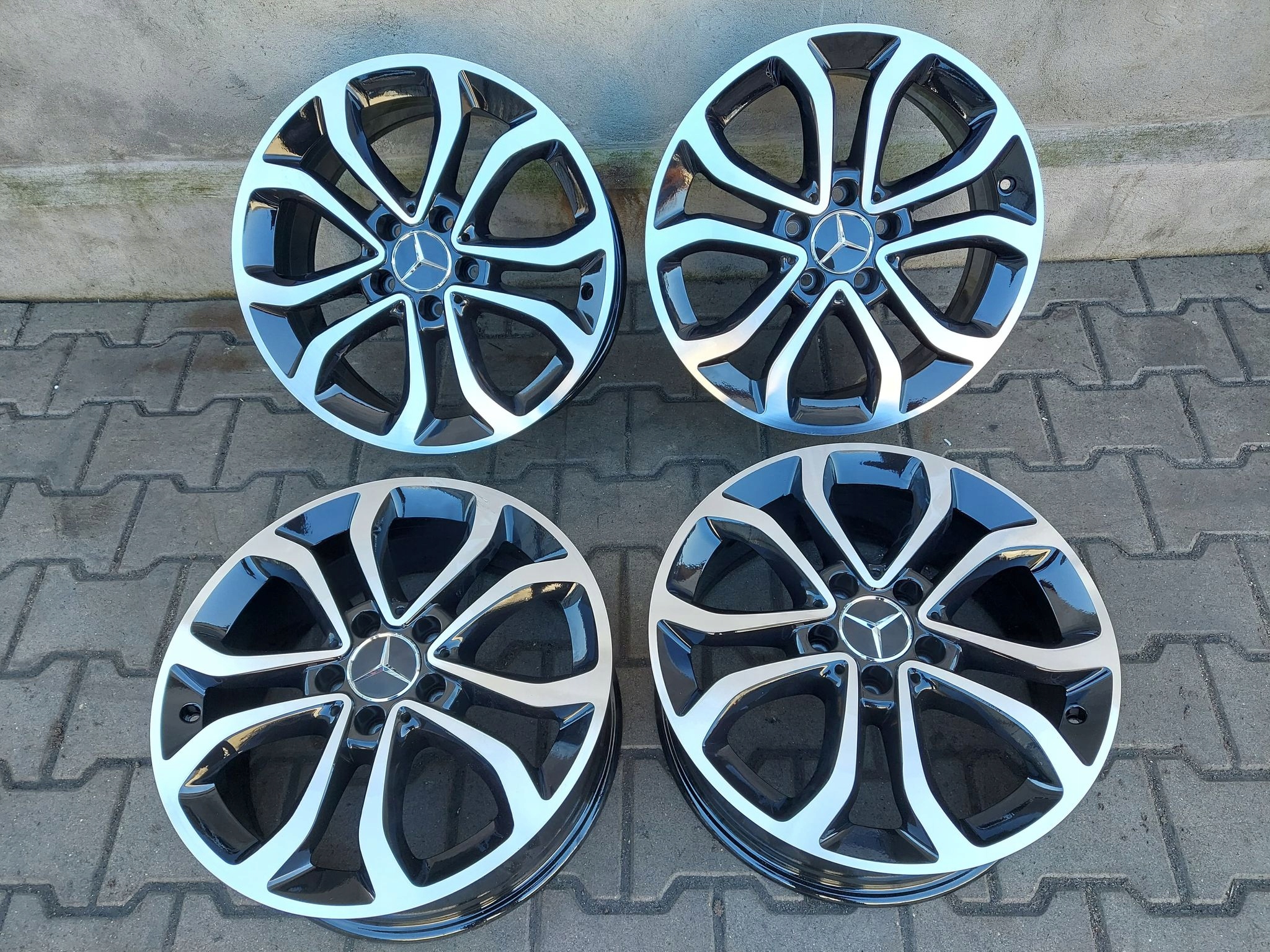 4× Обід алюміній Mercedes-Бензин OE W205 C 7.0