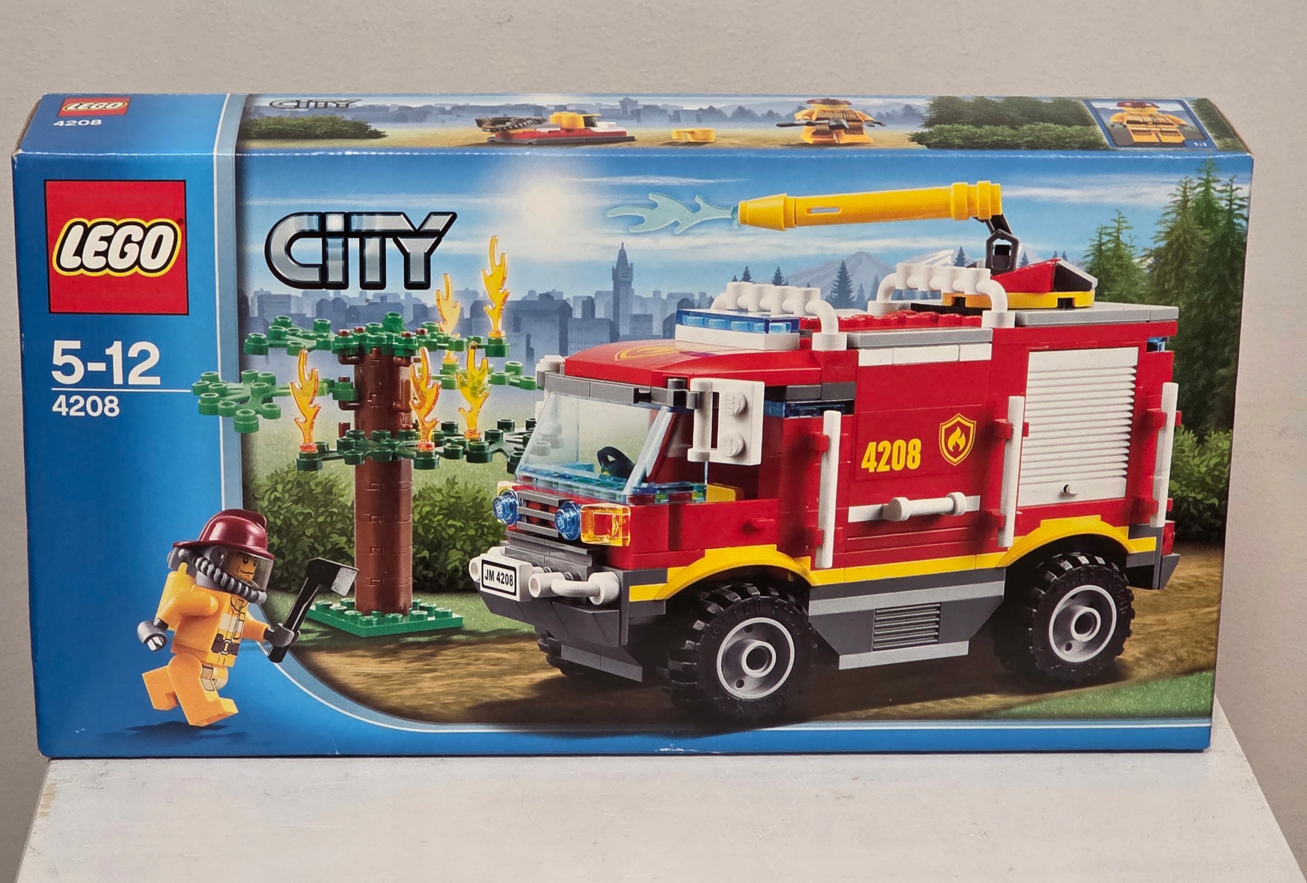 Lego City 4208 Terenowy wóz strażacki 243 elem.