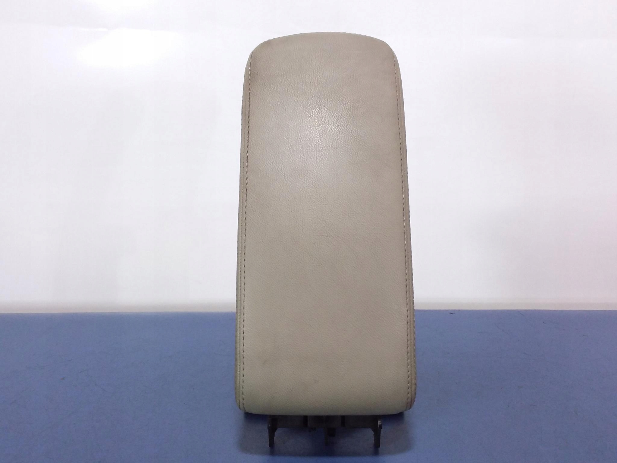 RENAULT LAGUNA III PODŁOKIETNIK SKÓRA