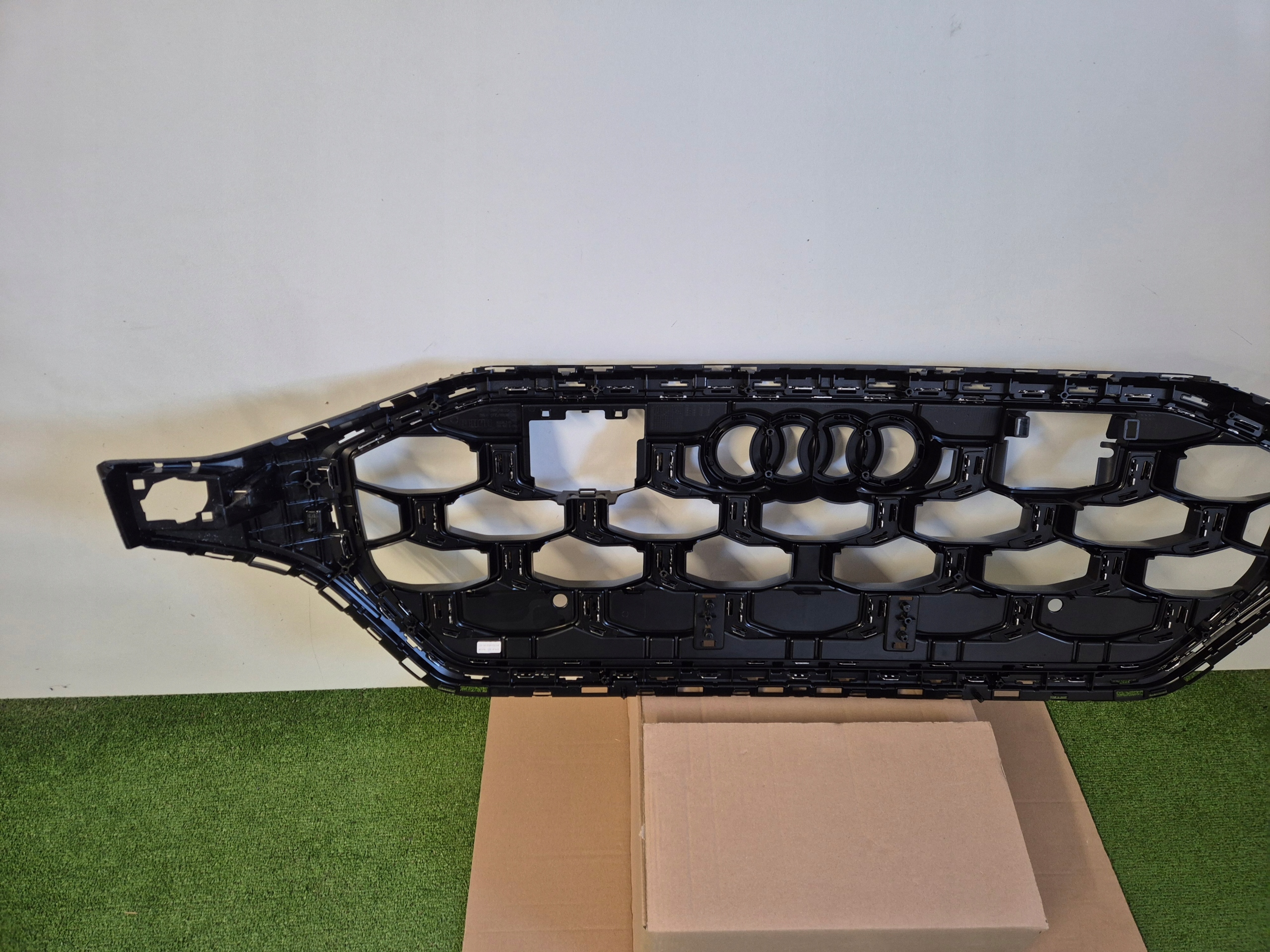 Audi Q8 Kühlergrill FRONTGRILL Kühlergitter 4M8853651 - Thumbnail 6