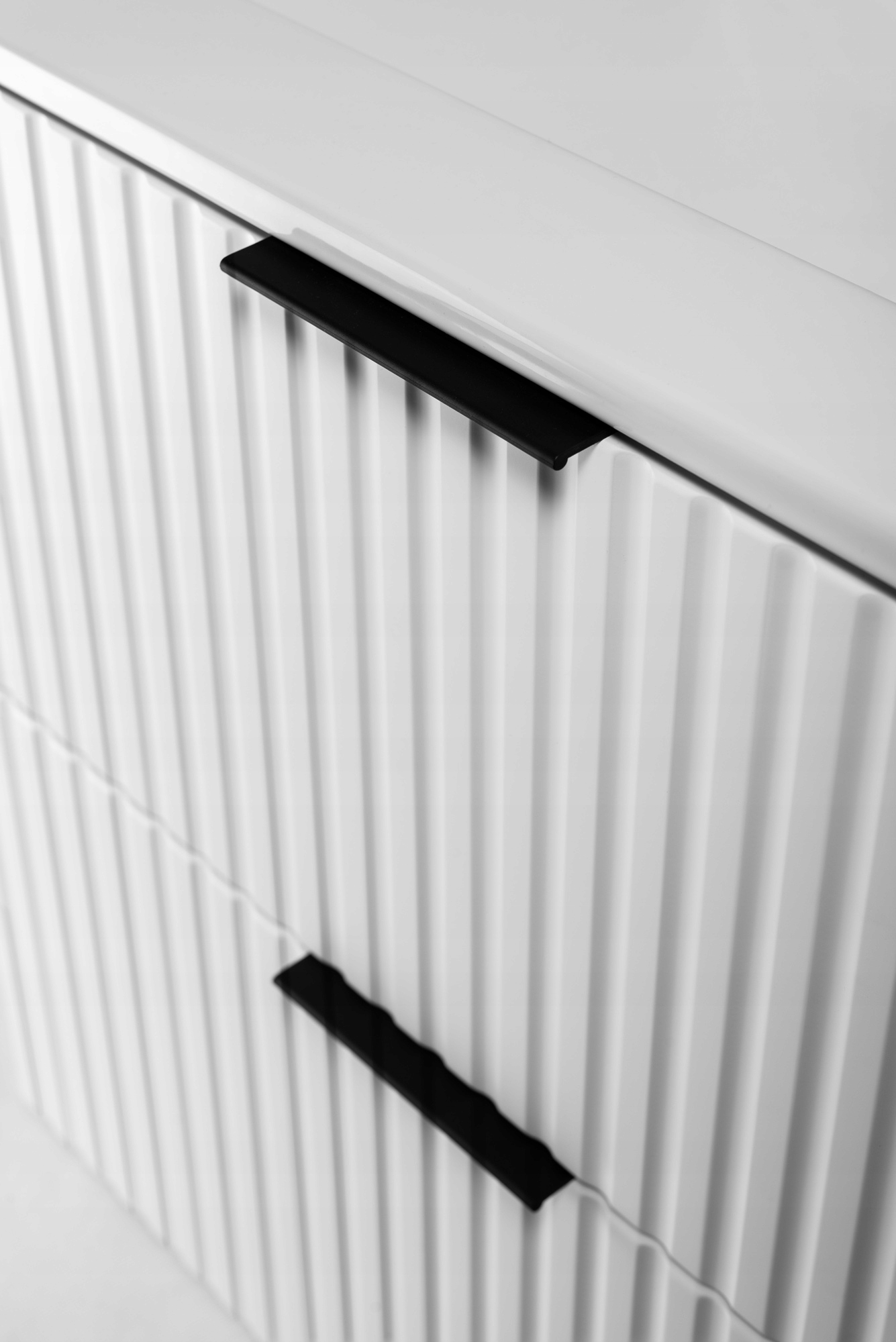 Szafka Łazienkowa Wisząca pod Umywalkę 60 Biała lakier RYFLOWANY front MDF Drzwi brak