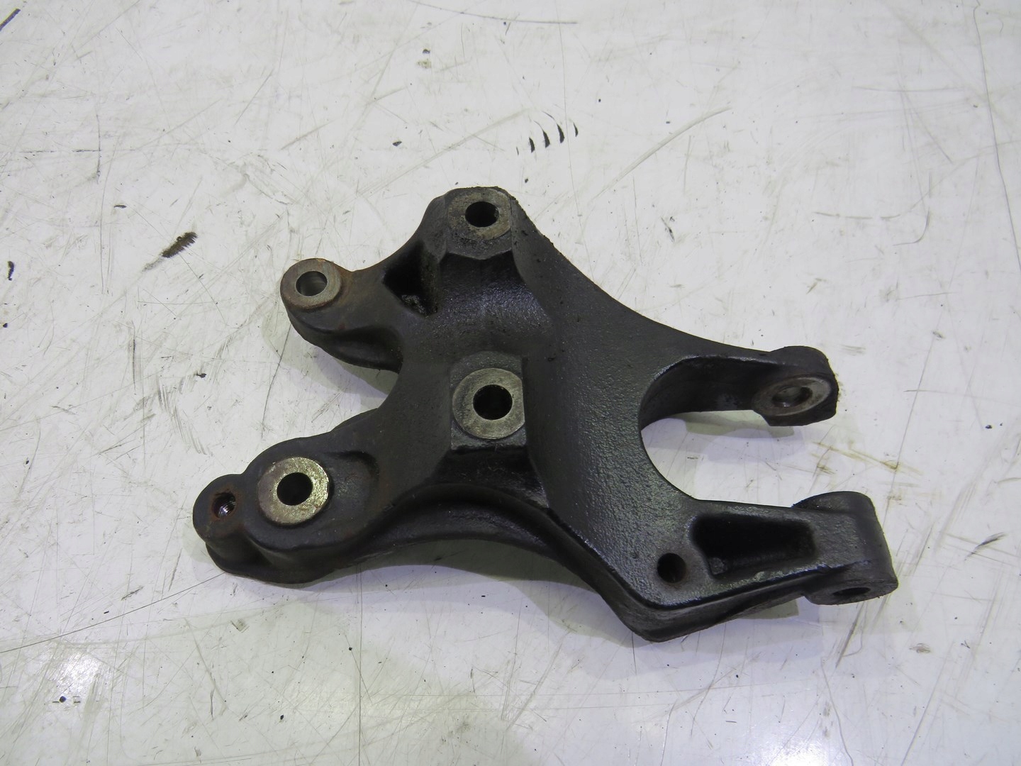 ŁAPA SILNIKA MINI COOPER R56 1.6 Typ samochodu Samochody osobowe