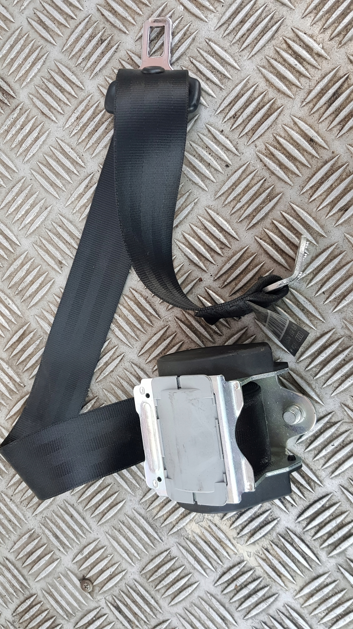 AUDI A6 C6 Gurten Sicherheits links heck 4f0857805e