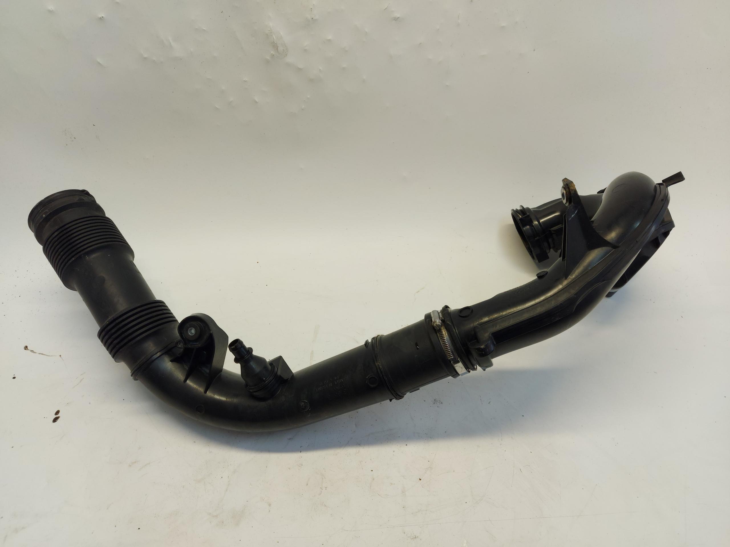 VOLVO V60 II wiring pipe air 31657341